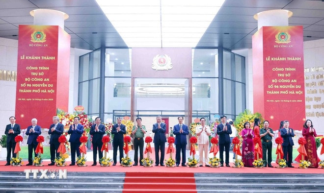 ttxvn-tong-bi-thu-du-le-khanh-thanh-cong-trinh-tru-so-bo-cong-an.jpg