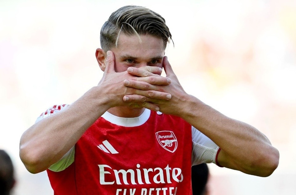 Viktor Gyokeres sang Arsenal với giá 63,5 triệu bảng