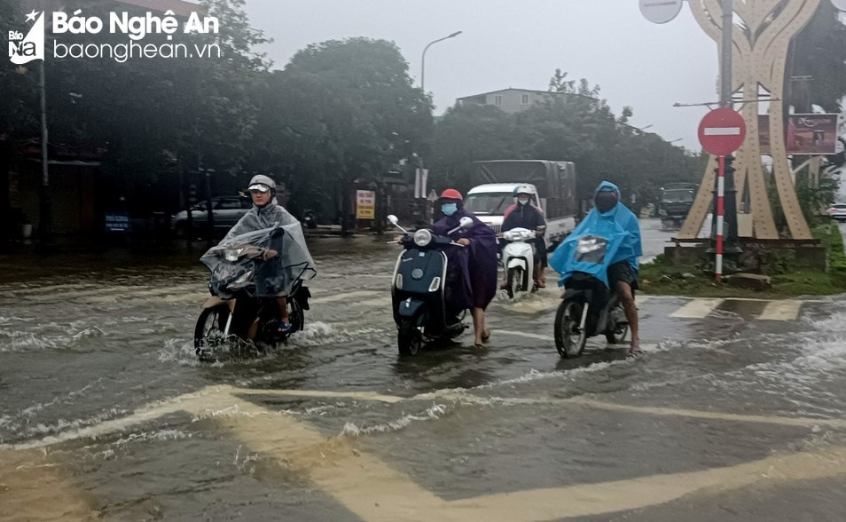 Cảnh báo ngập lụt nhiều địa phương ở Nghệ An