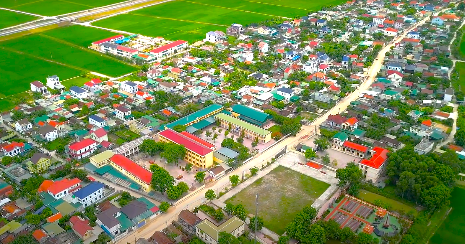 quang cảnh xã diễn liên cũ (nay là xã Quảng Châu)