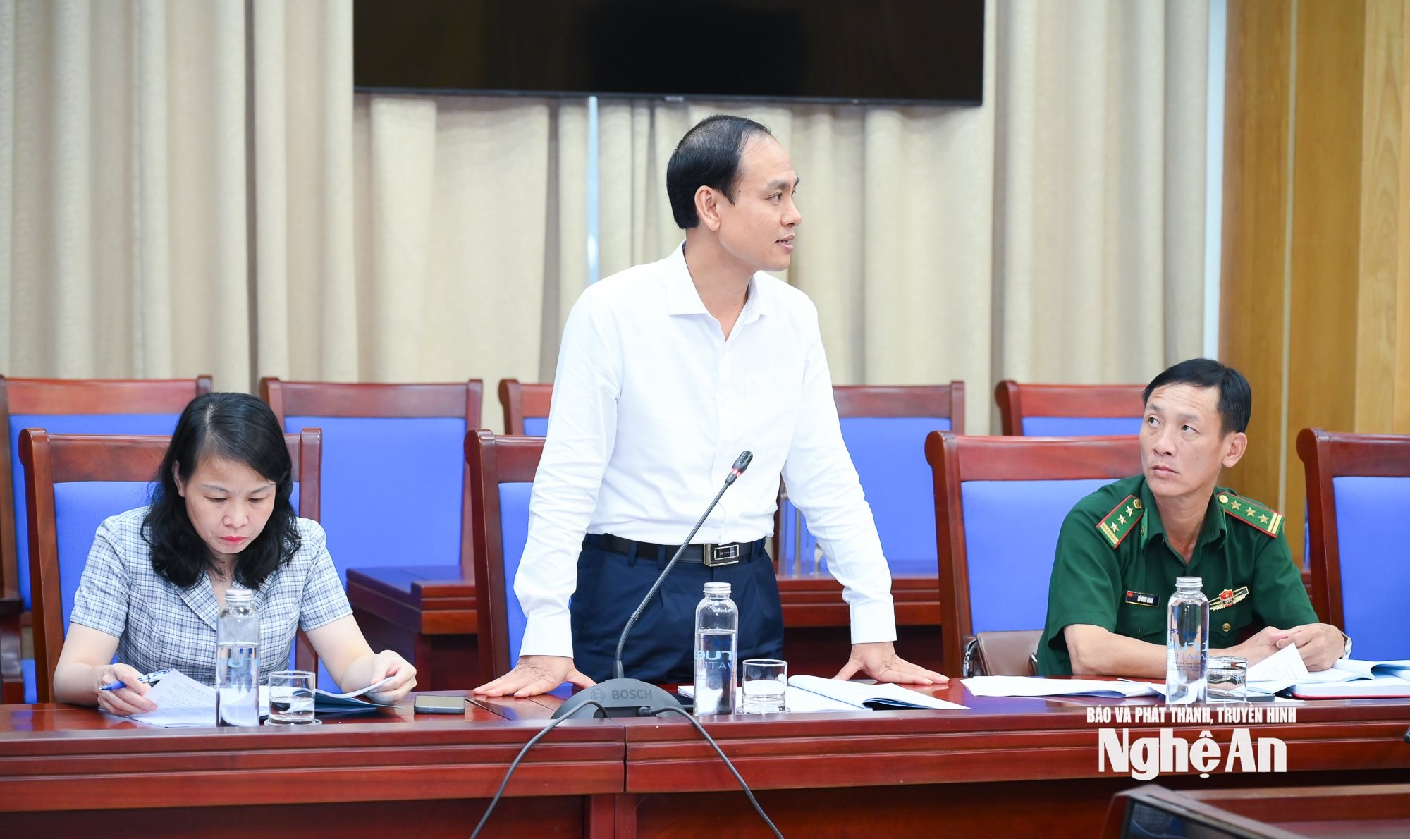 Đồng chí Nguyễn Hồng Tuấn - Phó Giám đốc Sở Tài chính phát biểu tại buổi làm việc. Ảnh: Than