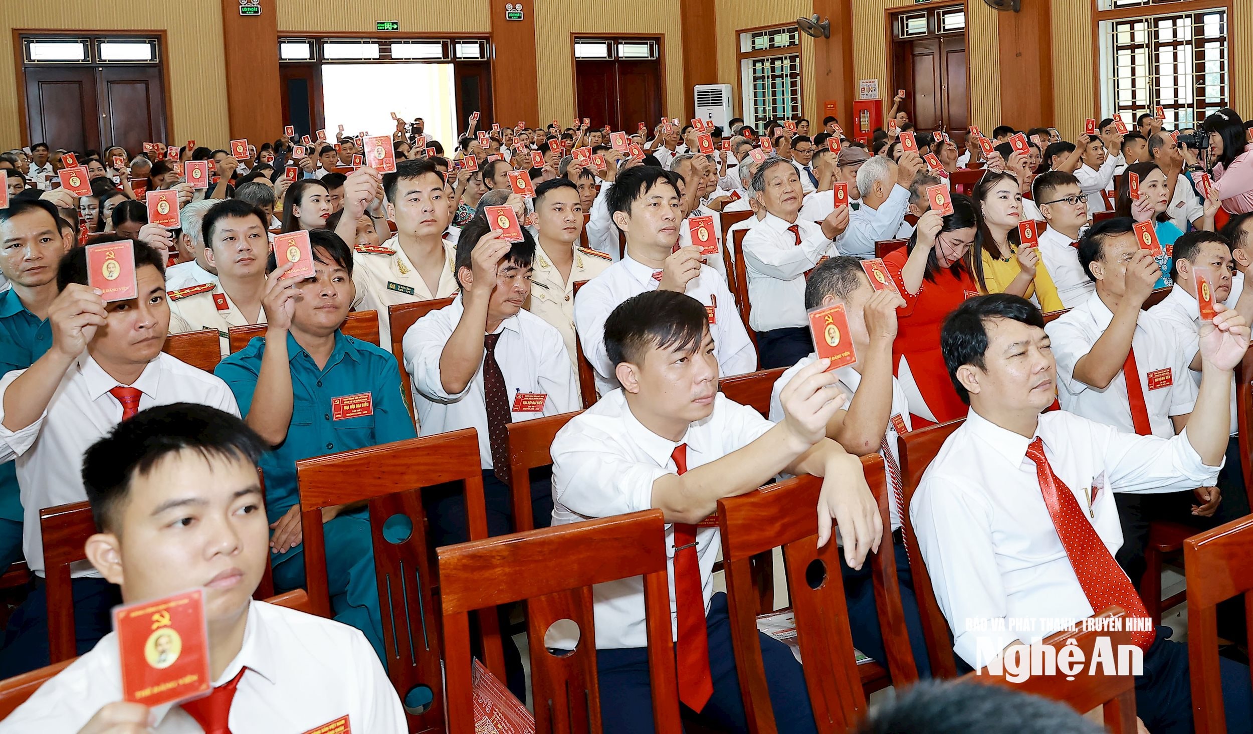  Biểu qurt