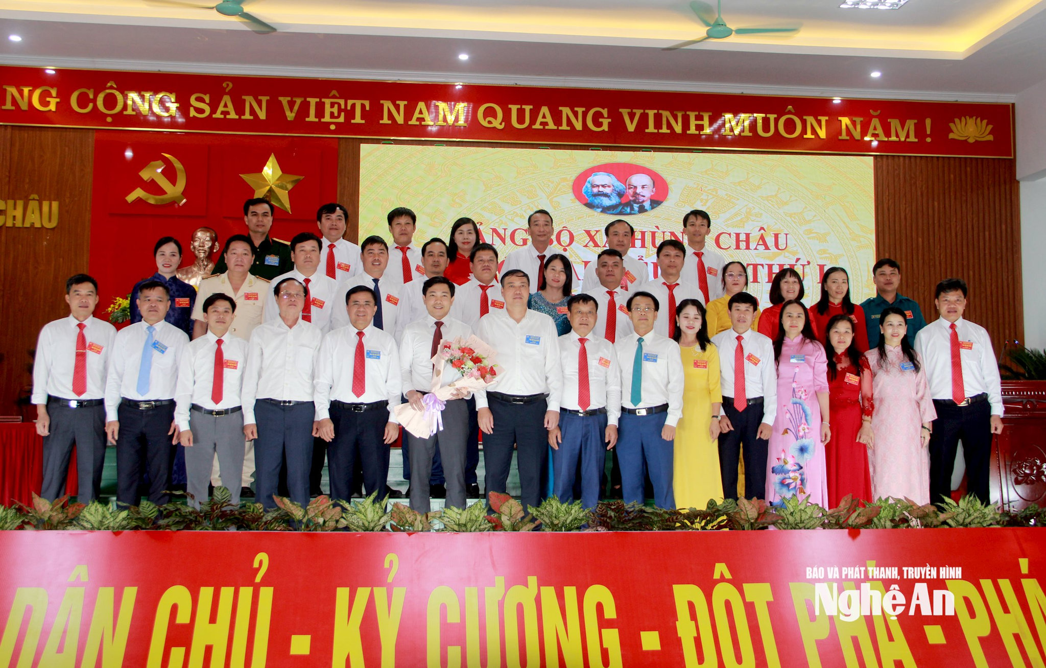 Chỉ định 27 đồng chí tham gia Ban Chấp hành Đảng bộ xã Hùng Châu nhiệm kỳ 2025 - 2030