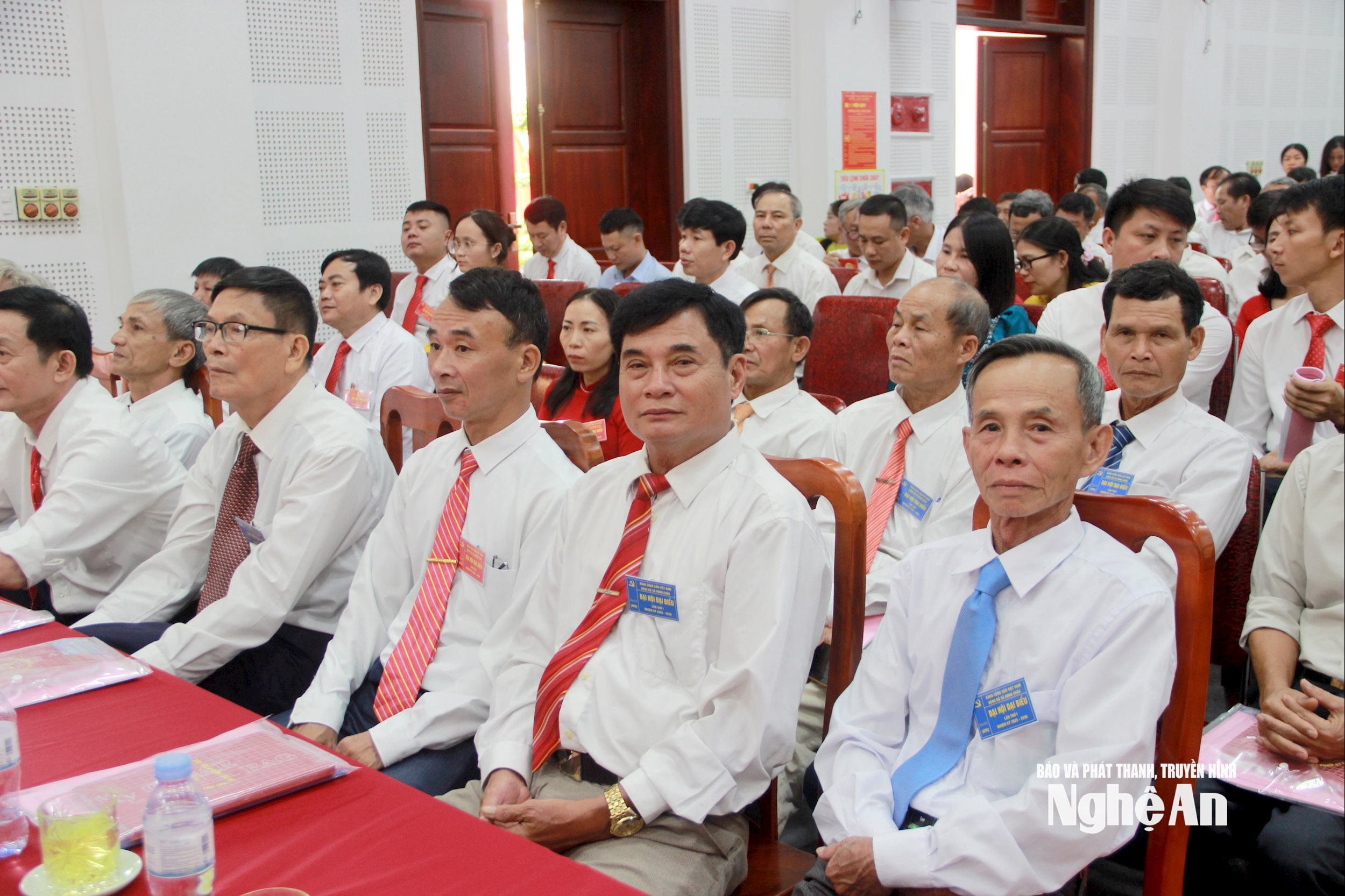 ĐẠI BIỂU 2