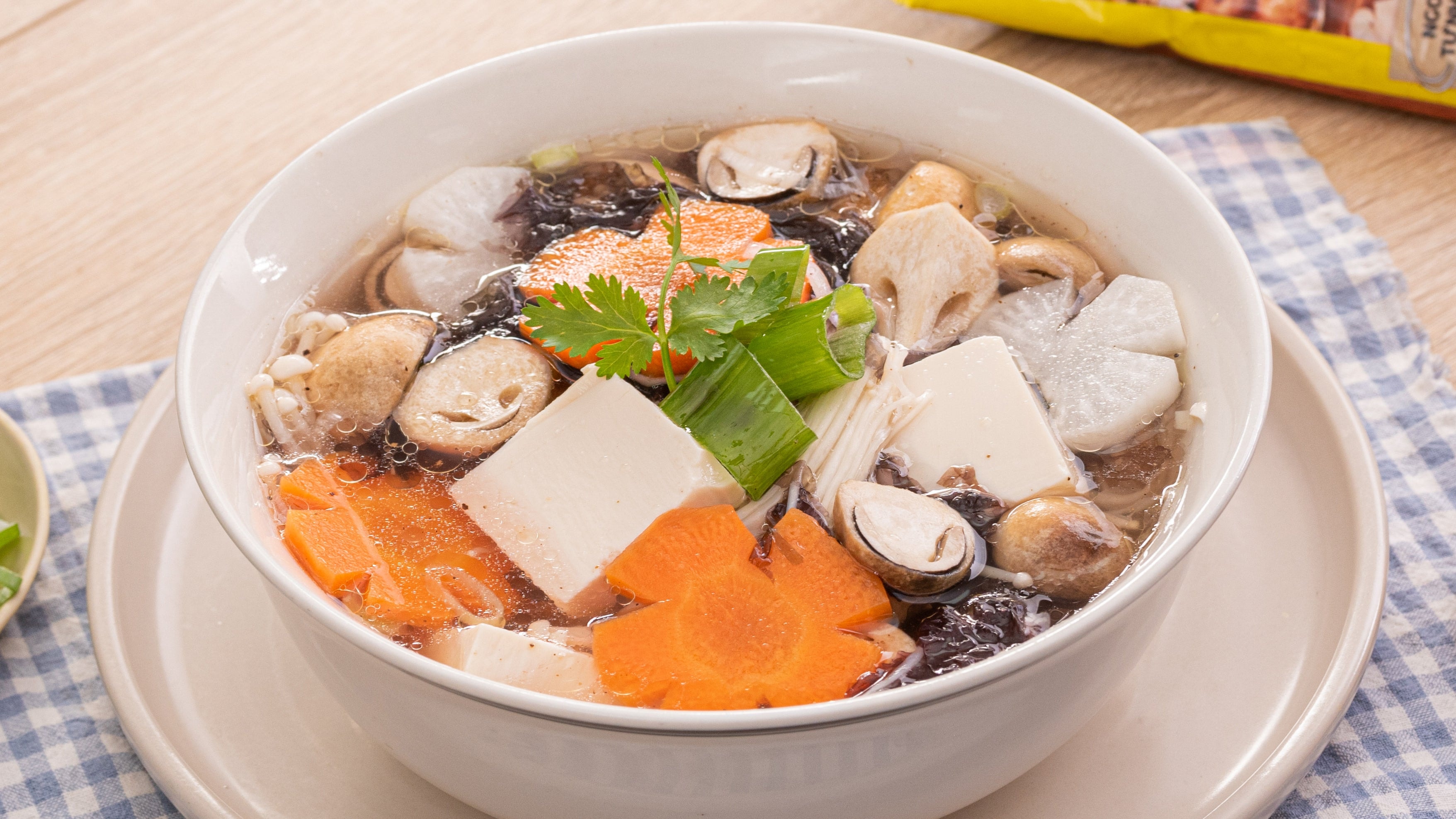 Cách nấu canh đậu phụ thập cẩm mềm thanh, thơm ngon cả nhà mê