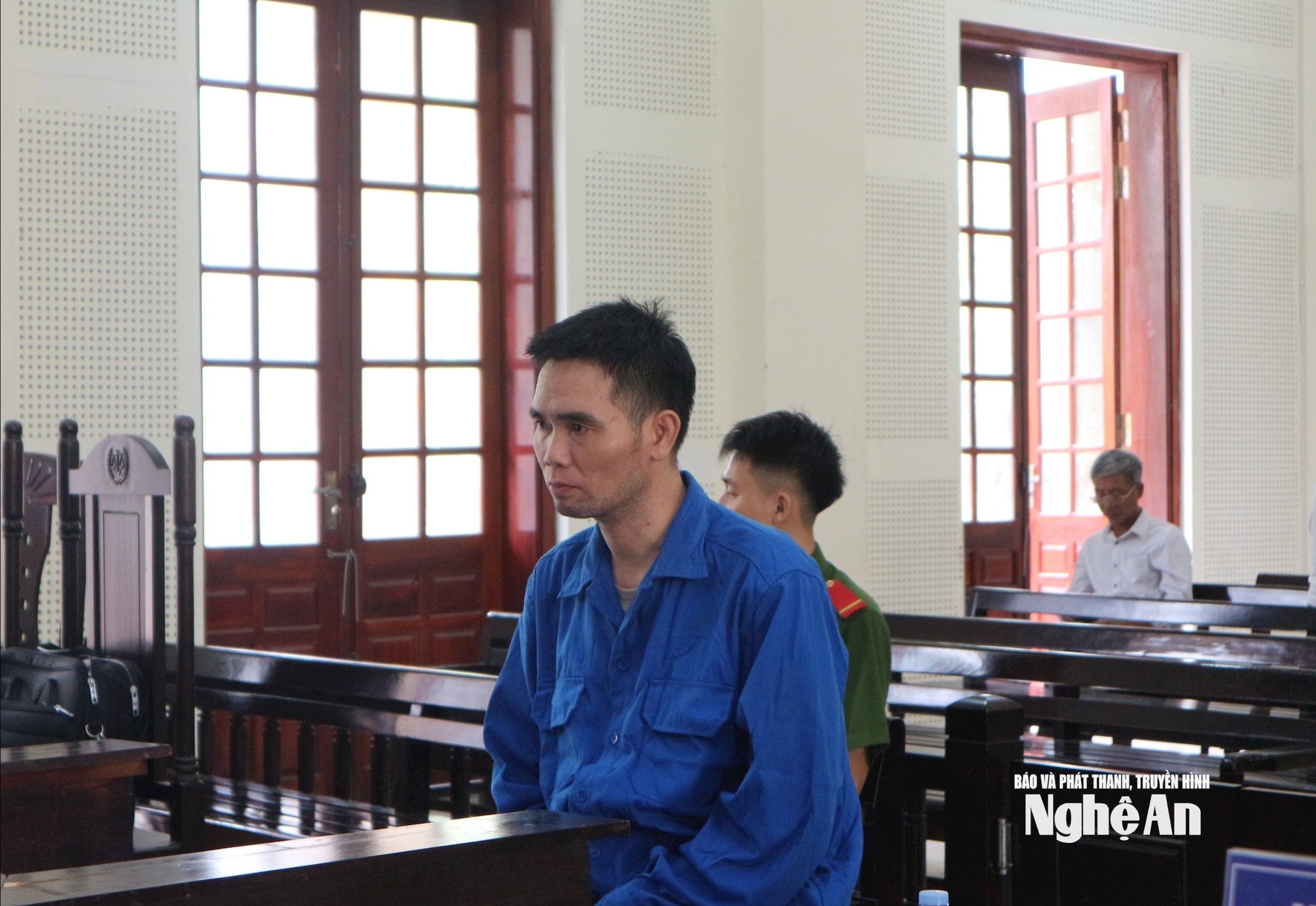 hu chinh