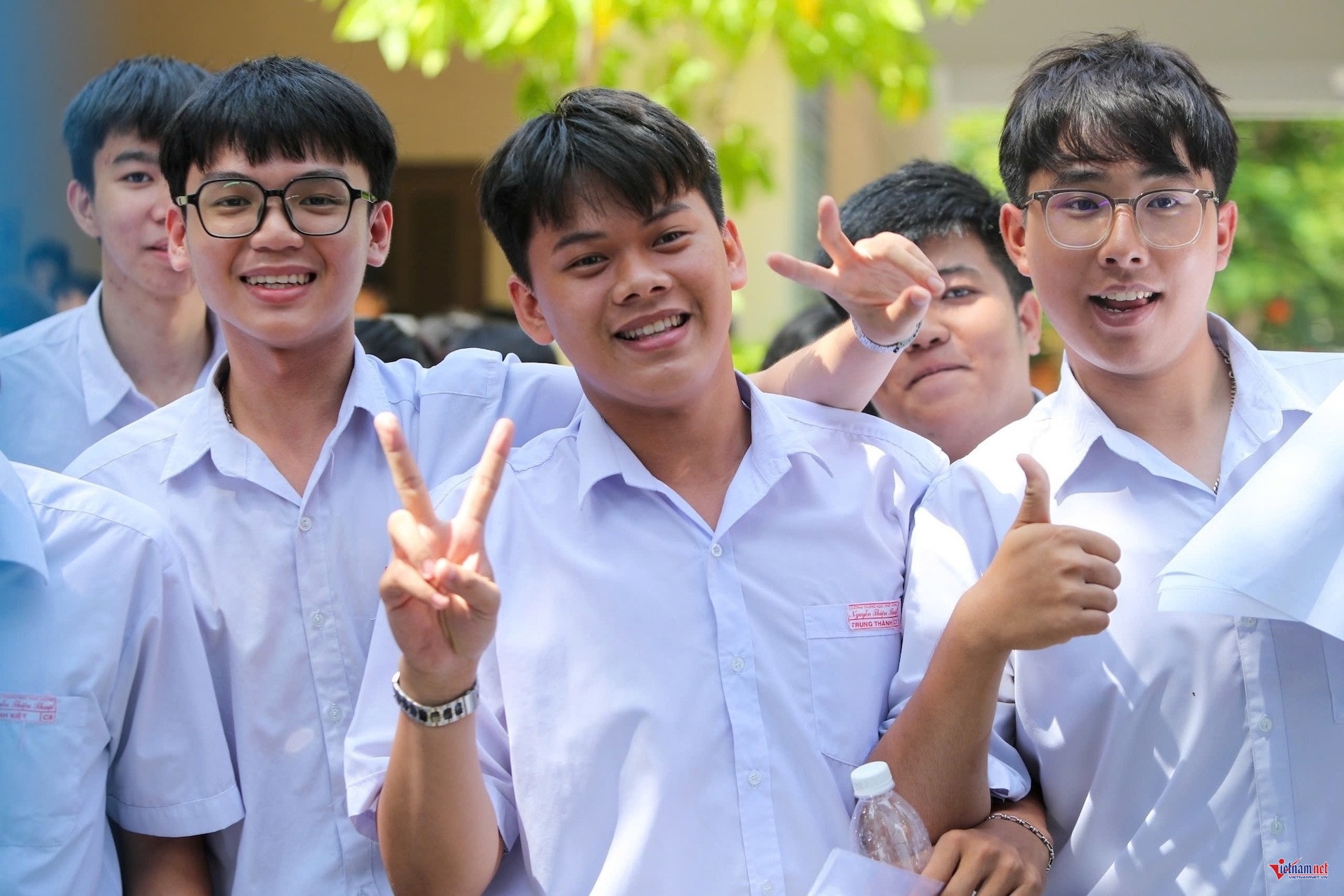 W-tốt nghiệp xuân ngọc.jpg