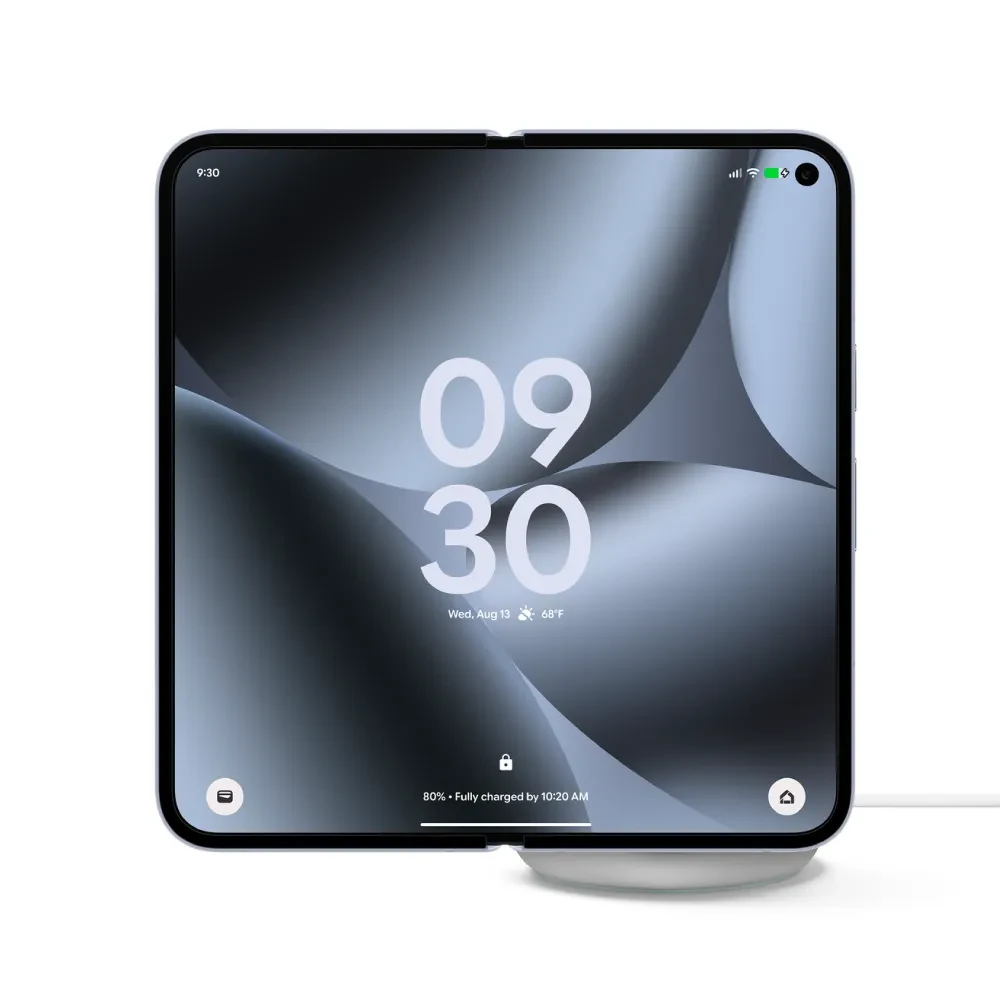 Pixel 10 Pro Fold on Pixelsnap Charging Stand
