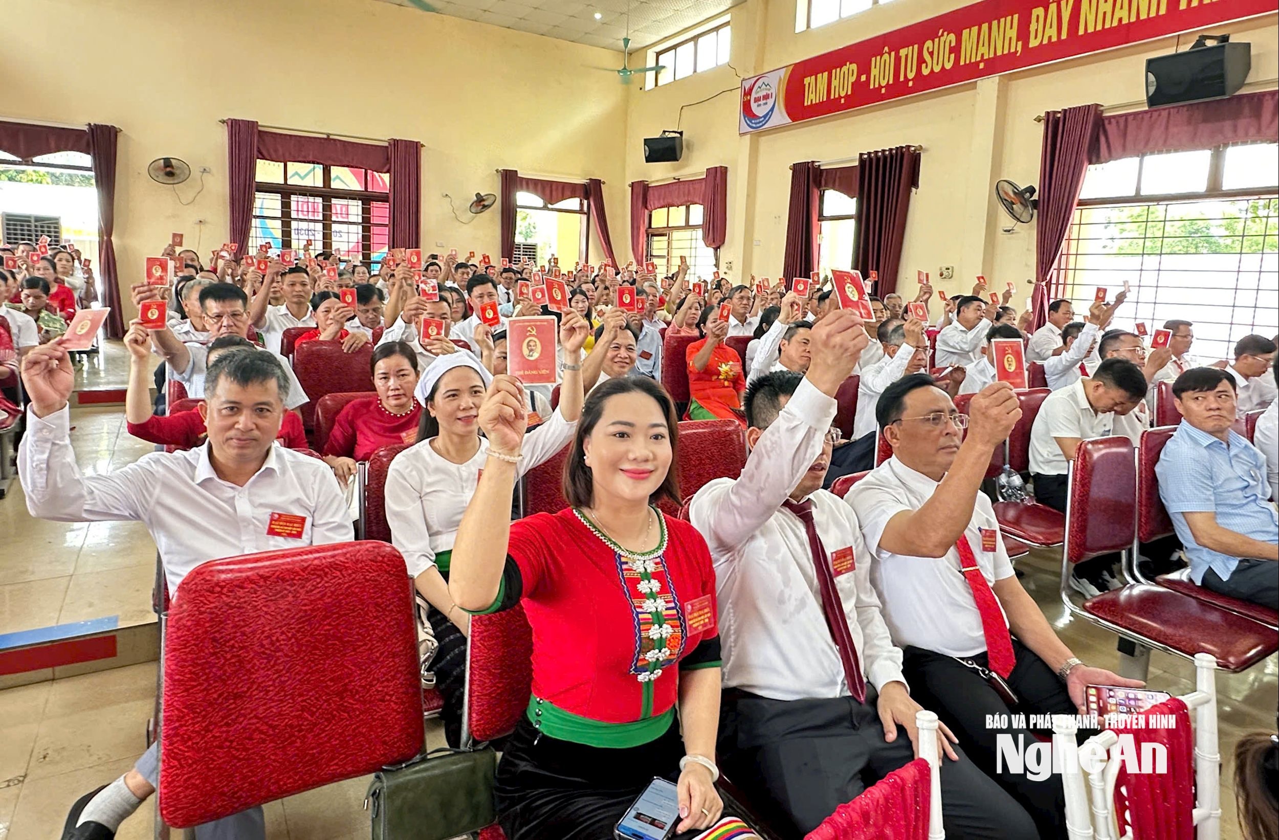 អ្នកបោះឆ្នោត