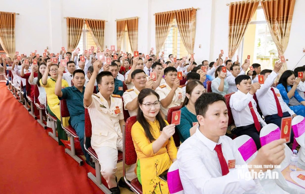 thẻ đảng