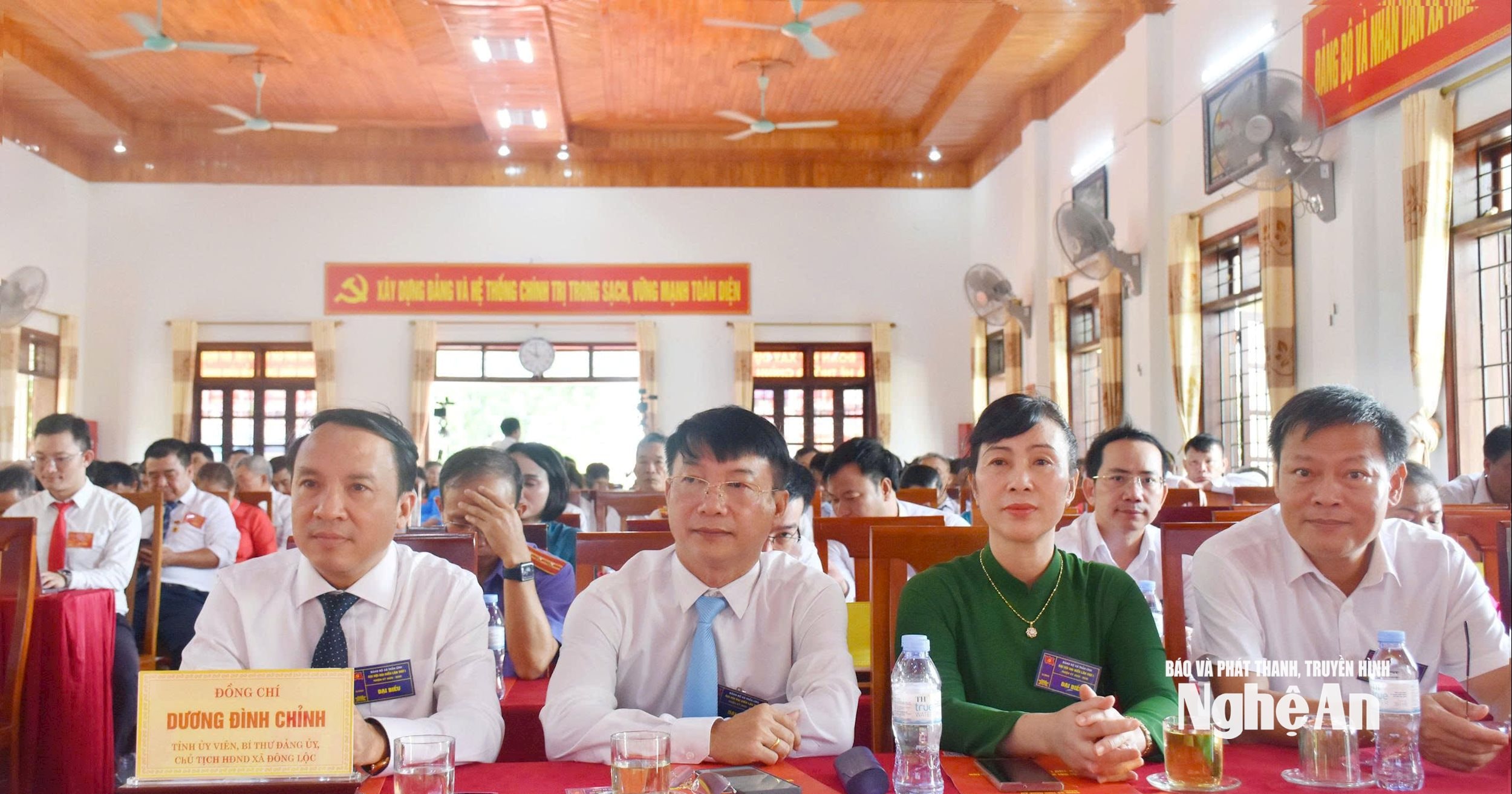 Đại biểu A Chỉnh