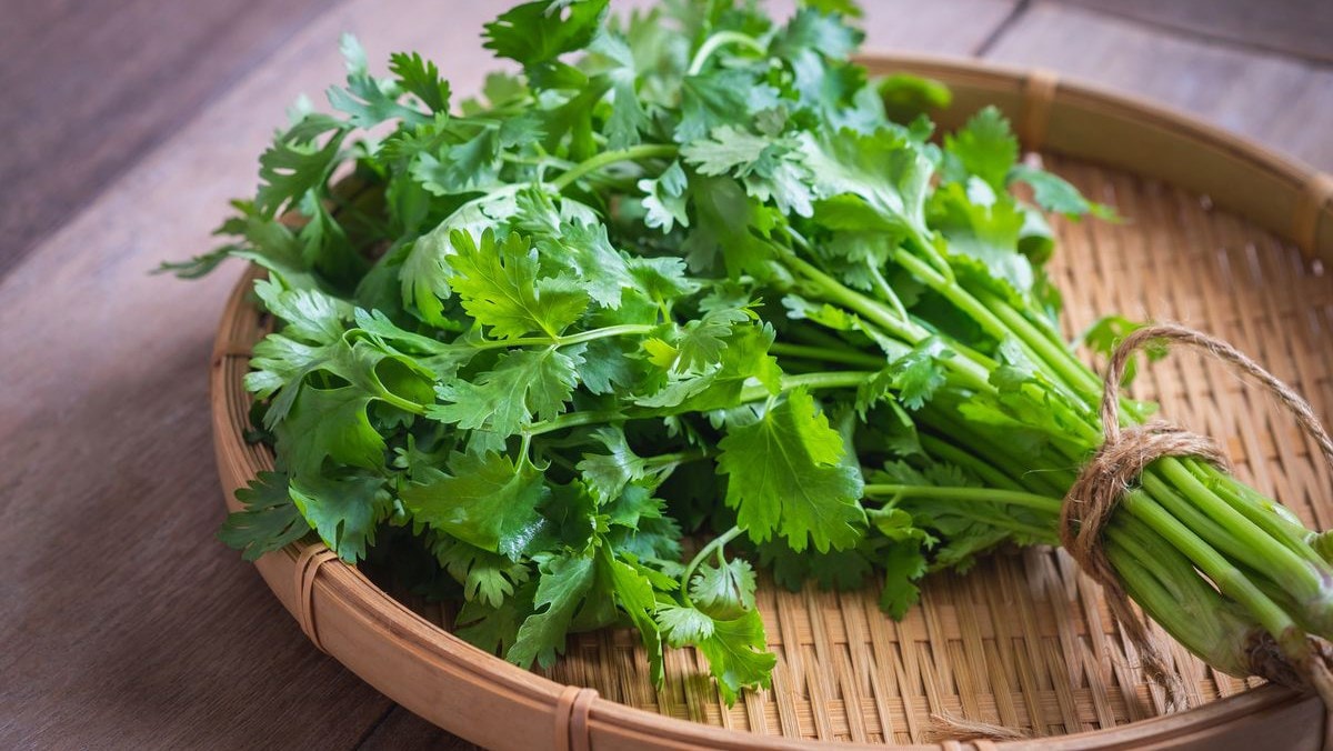 Bí quyết làm món cà tím chua cay giúp eo thon, dáng đẹp, da sáng mịn