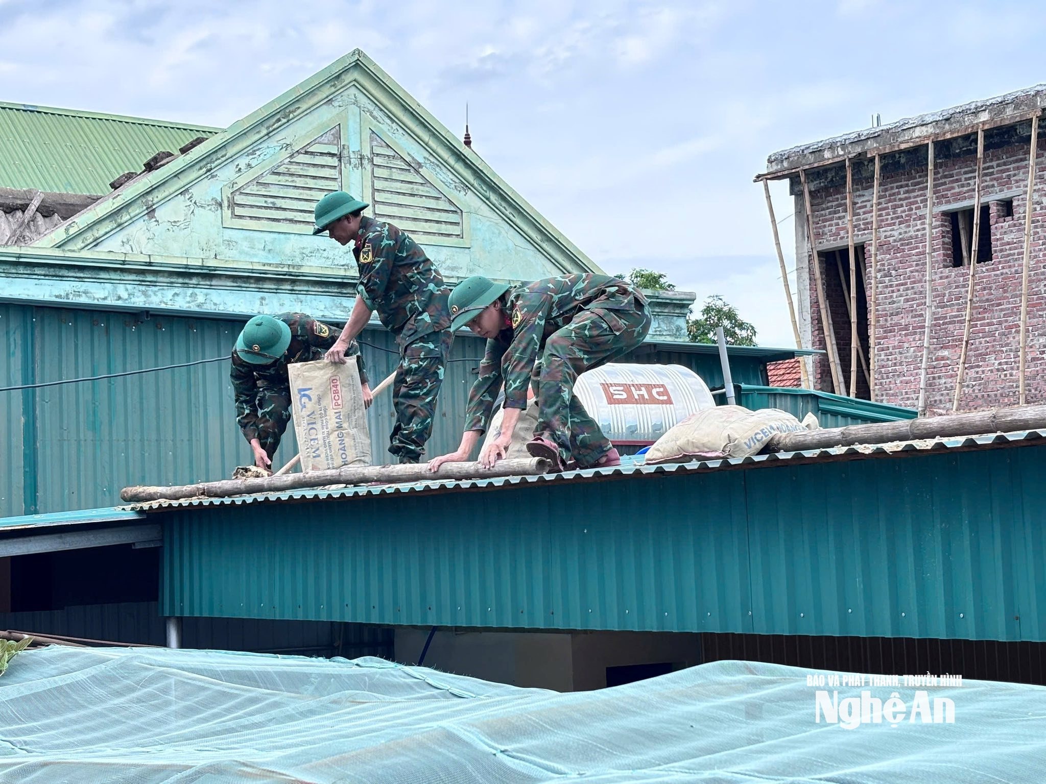 ទាហានកោះភ្នែក