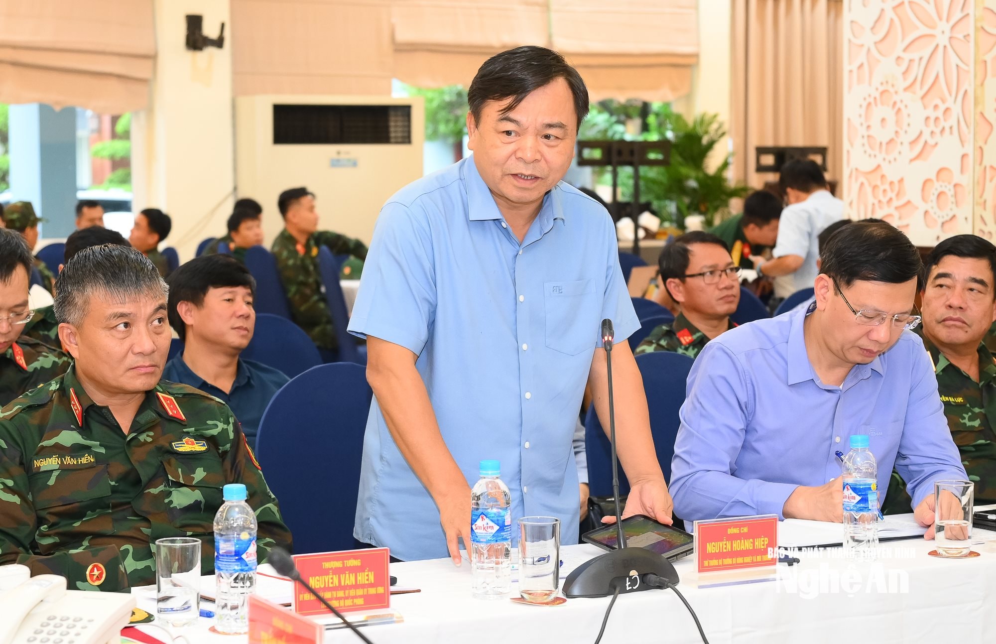 Phó Thủ tướng-10