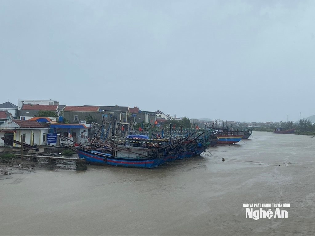 โรงเรียน 1