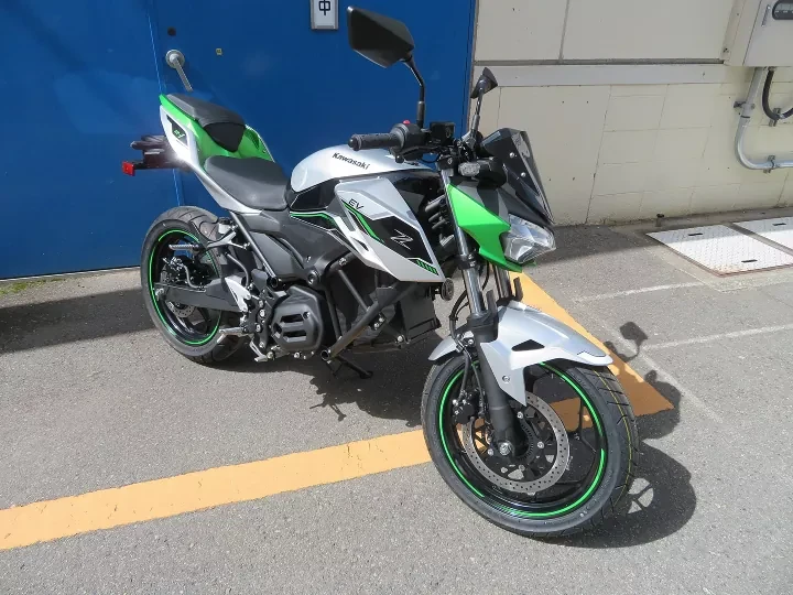 Kawasaki Ninja E-1 2025 តម្លៃប៉ុន្មាន? រូបភាព និងការបង់រំលស់