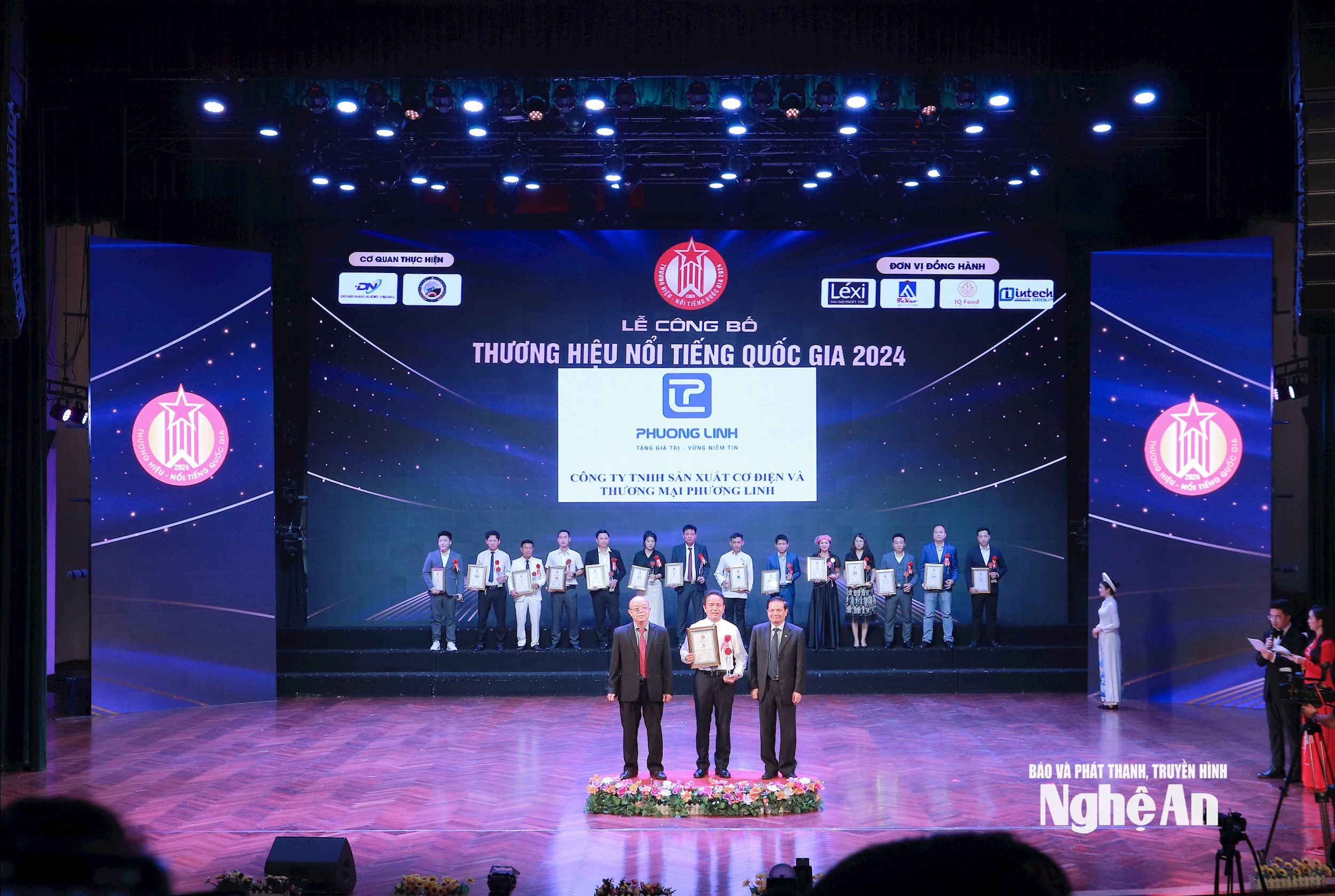 TẬP ĐOÀN PHƯƠNG LINH ĐẠT DANH HIỆU THƯƠNG HIỆU NỔI TIẾNG 2024