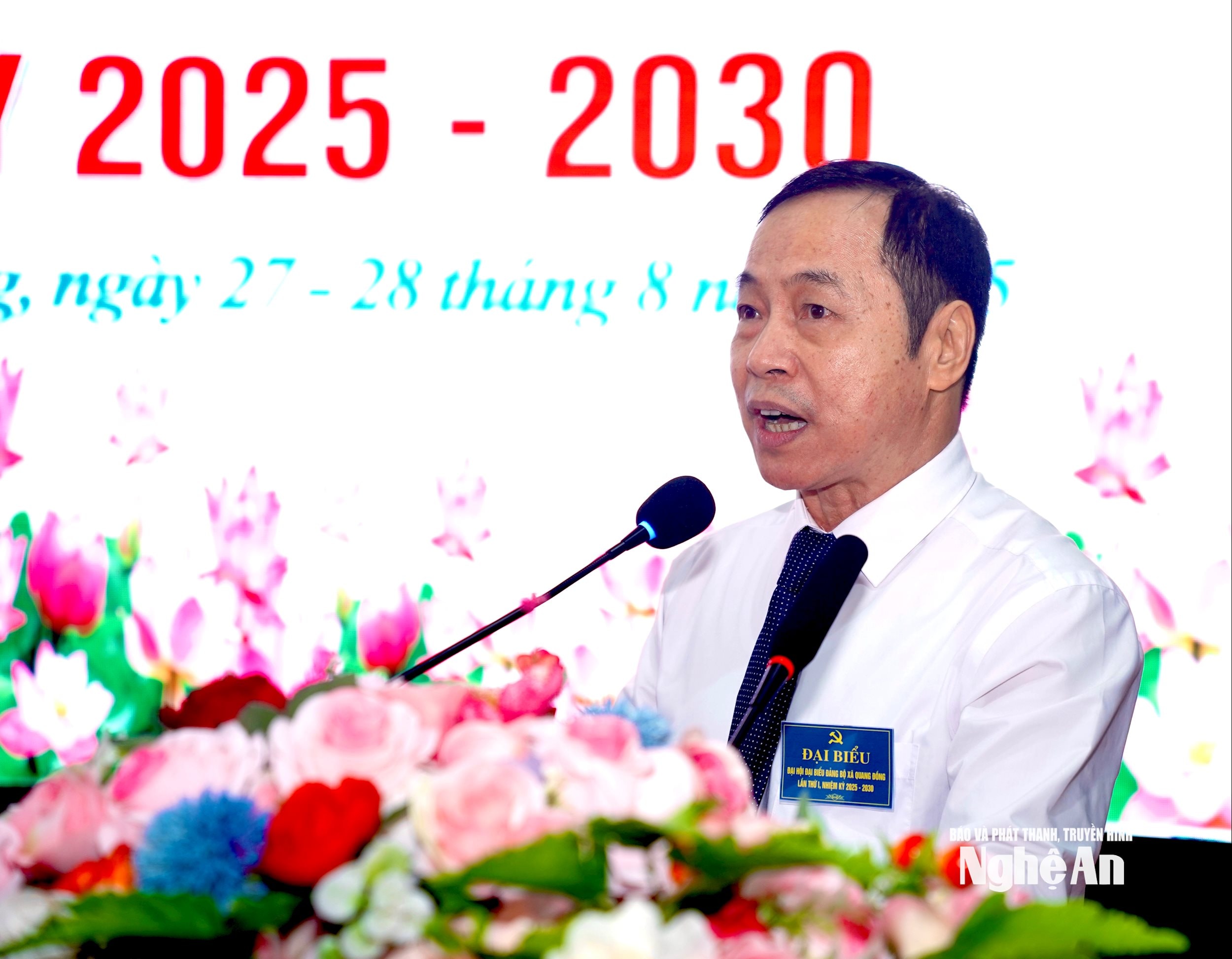 van truong m4455