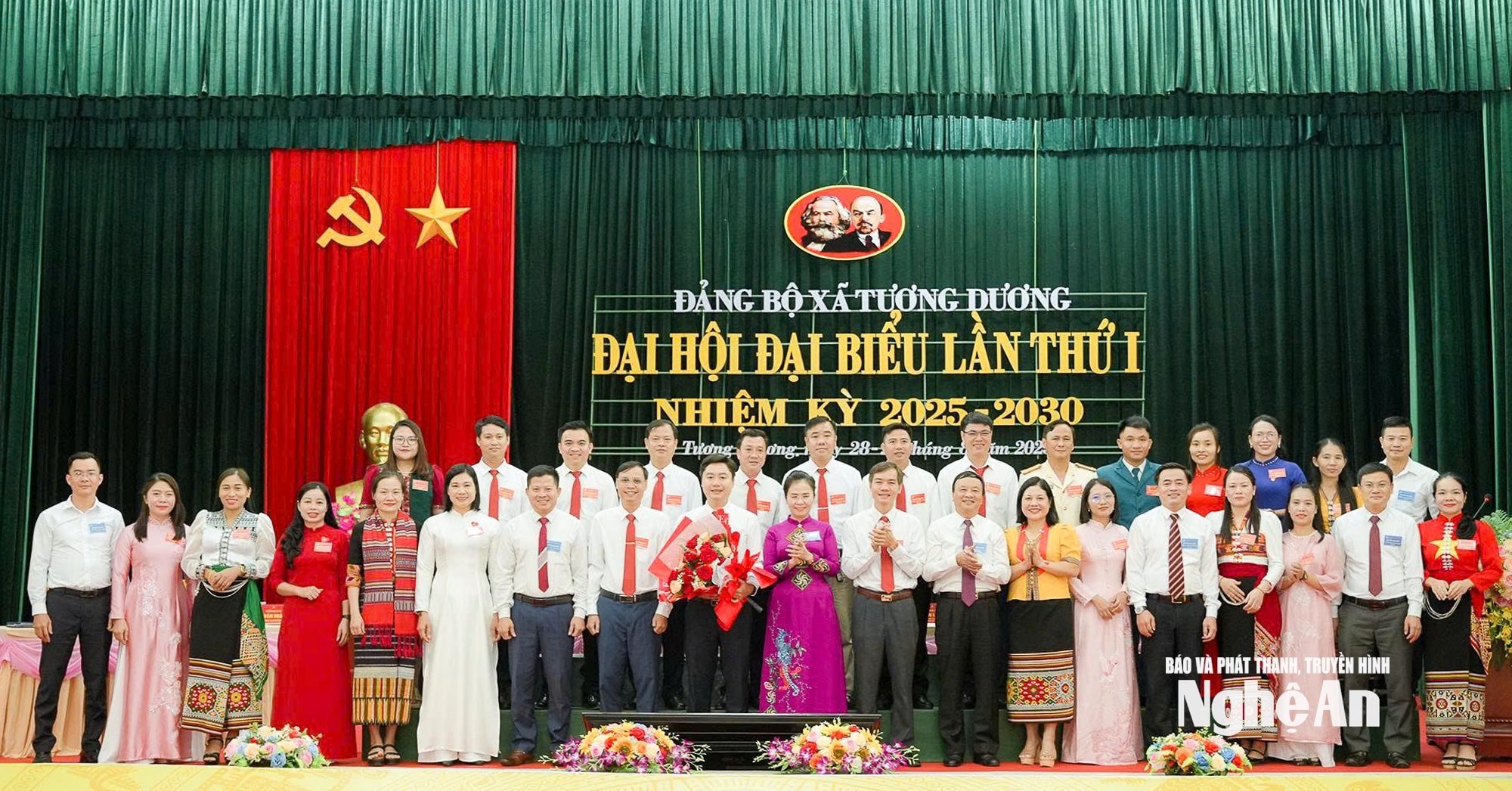 Đại hội xã Tương Dương-9