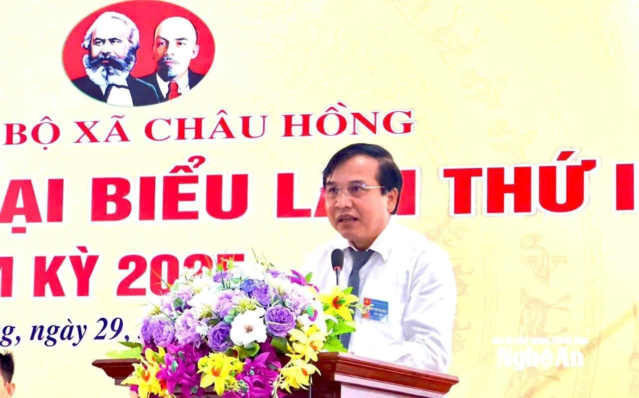 speech at the Congress. Photo: Thu Huong.