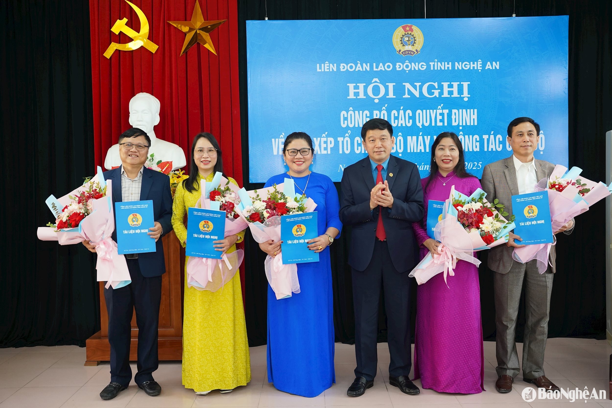 bna_sap-xep-can-bo-tinh-gon-bo-may-ldld-tinh-anh-diep-thanh00005-db9fe350a055179355f5bc569cb262d1.jpg
