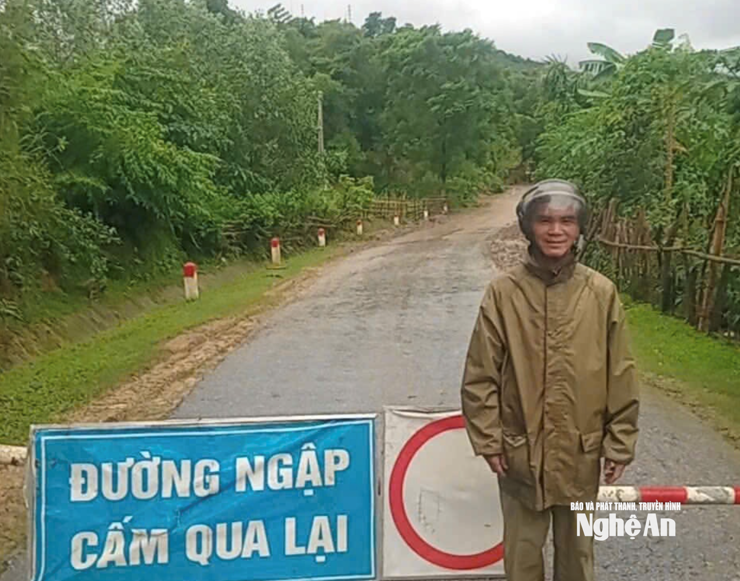 hùng chân