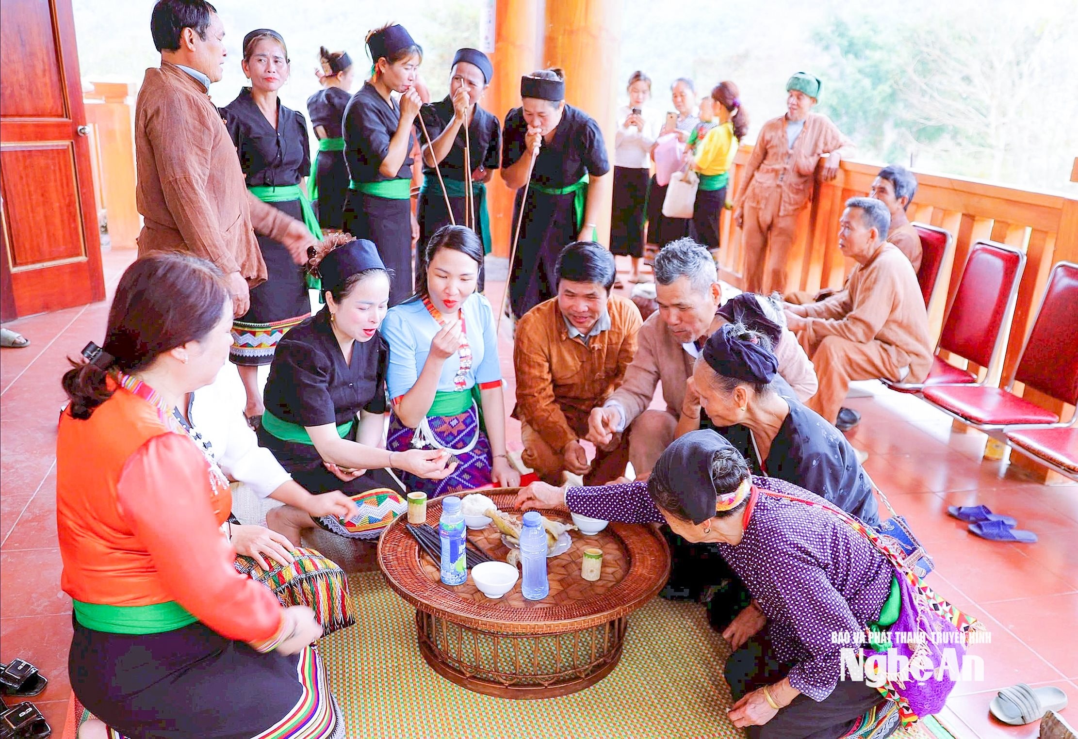 Người Ơ Đu sinh hoạt tại nhà cộng đồng được Nhà nước đầu tư hơn 4,6 tỷ đồng. Ảnh TH