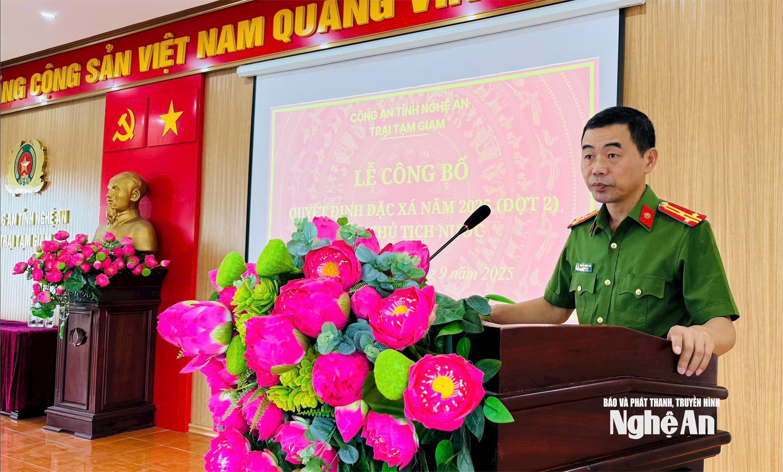 4.ảnh pv