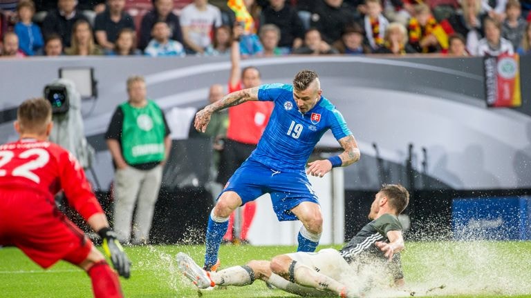Germany 1-3 Slovakia: World champions beaten in storm-hit Euro 2016 warm-up | Football News | Sky Sports