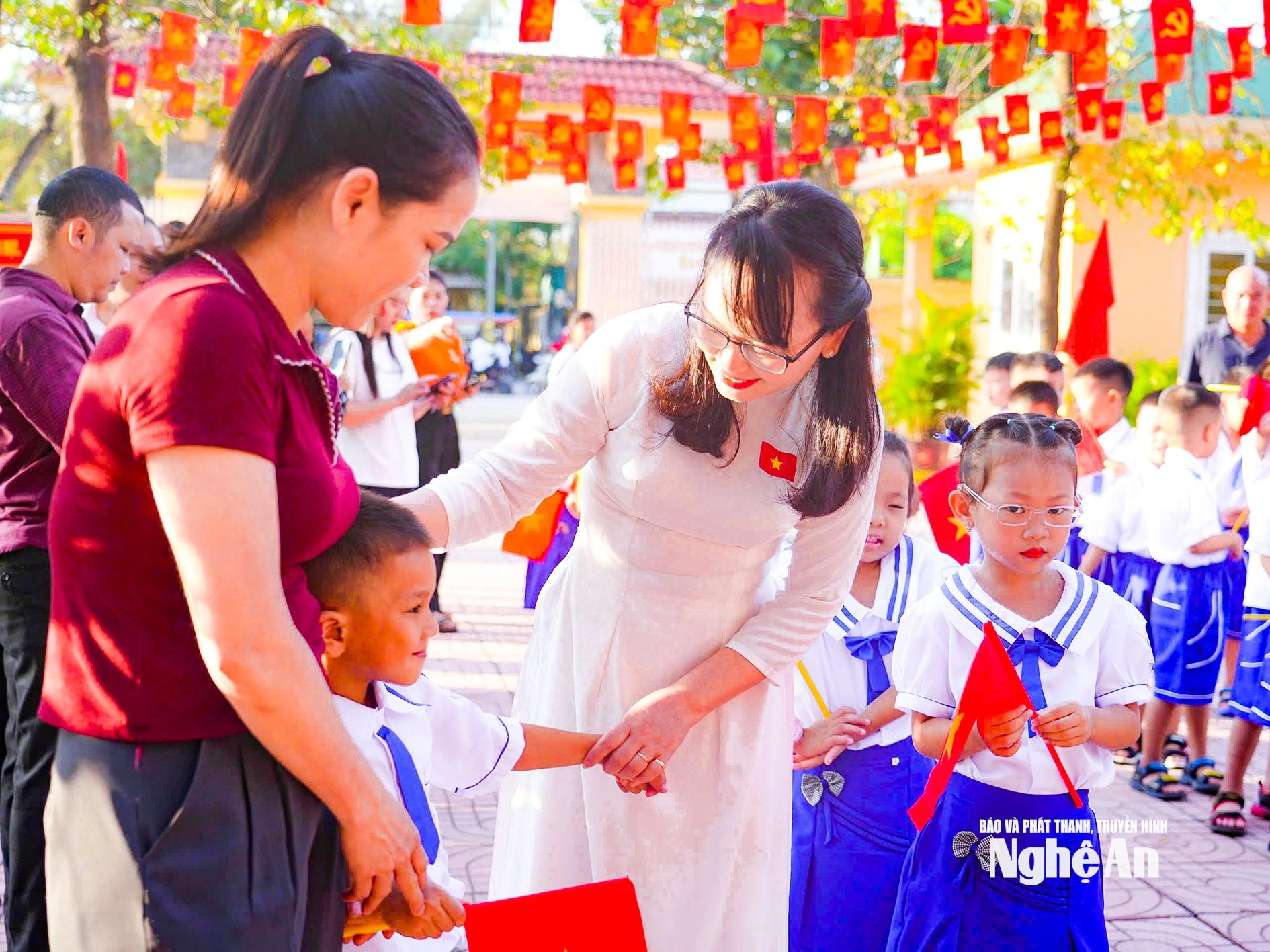 Khai giảng (2)