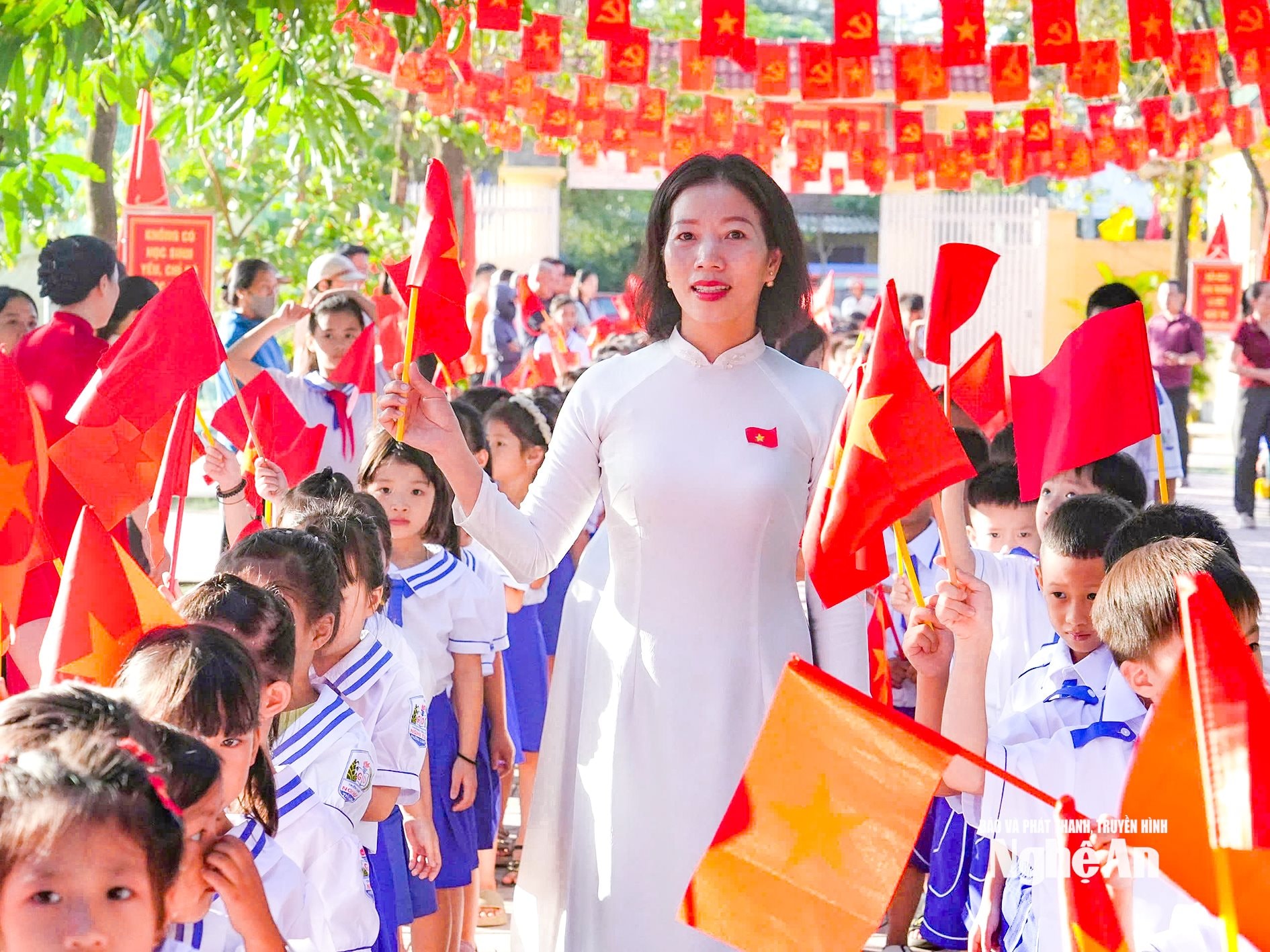 Khai giảng (3)