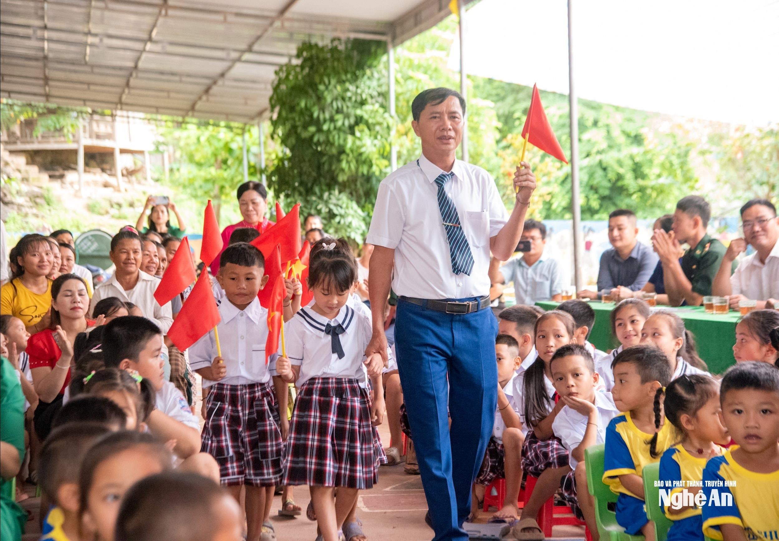 bna_khai-giang-my-ly_3-5698a5043613ae140f78956780e60019(1).jpg