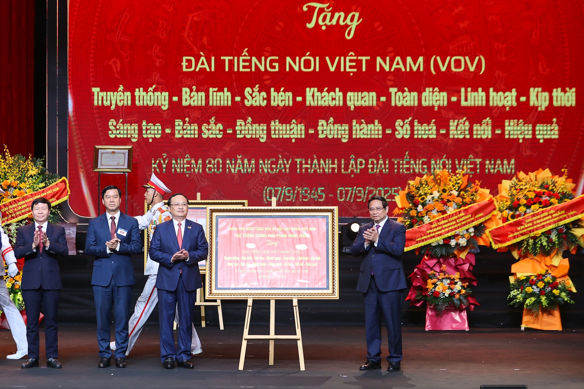 Thủ tướng: Thủ tướng: