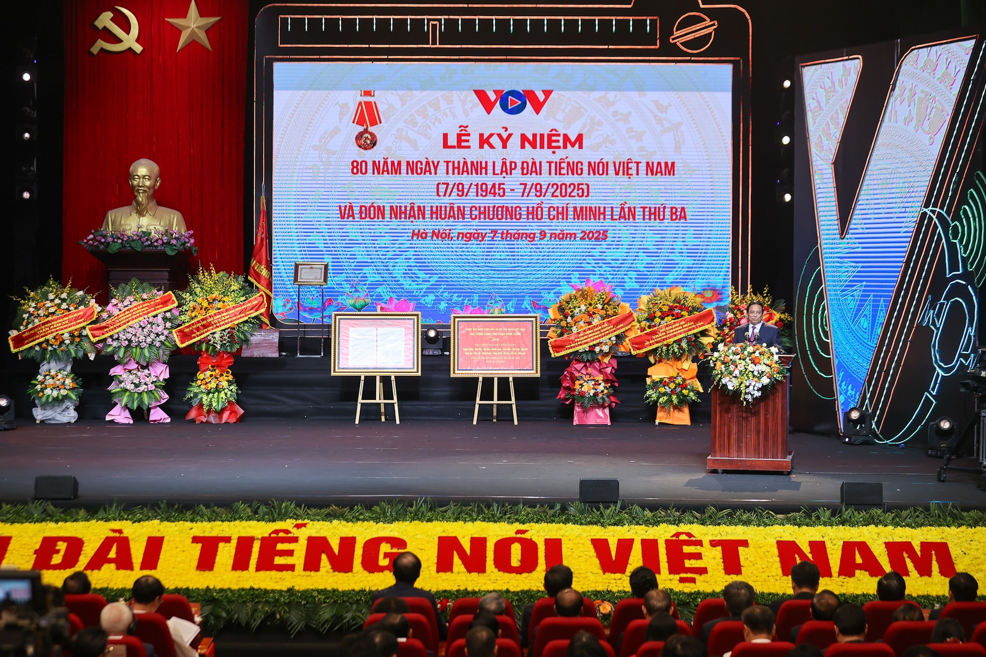 Thủ tướng: Thủ tướng: