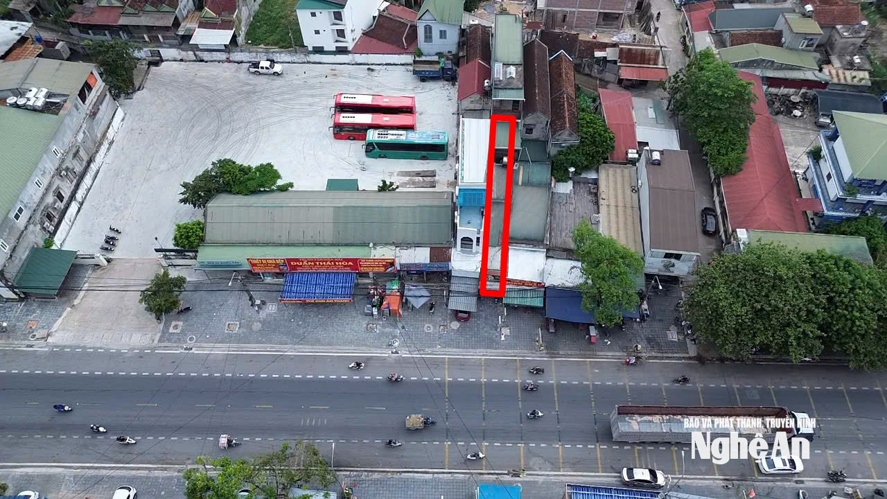 bà tưf