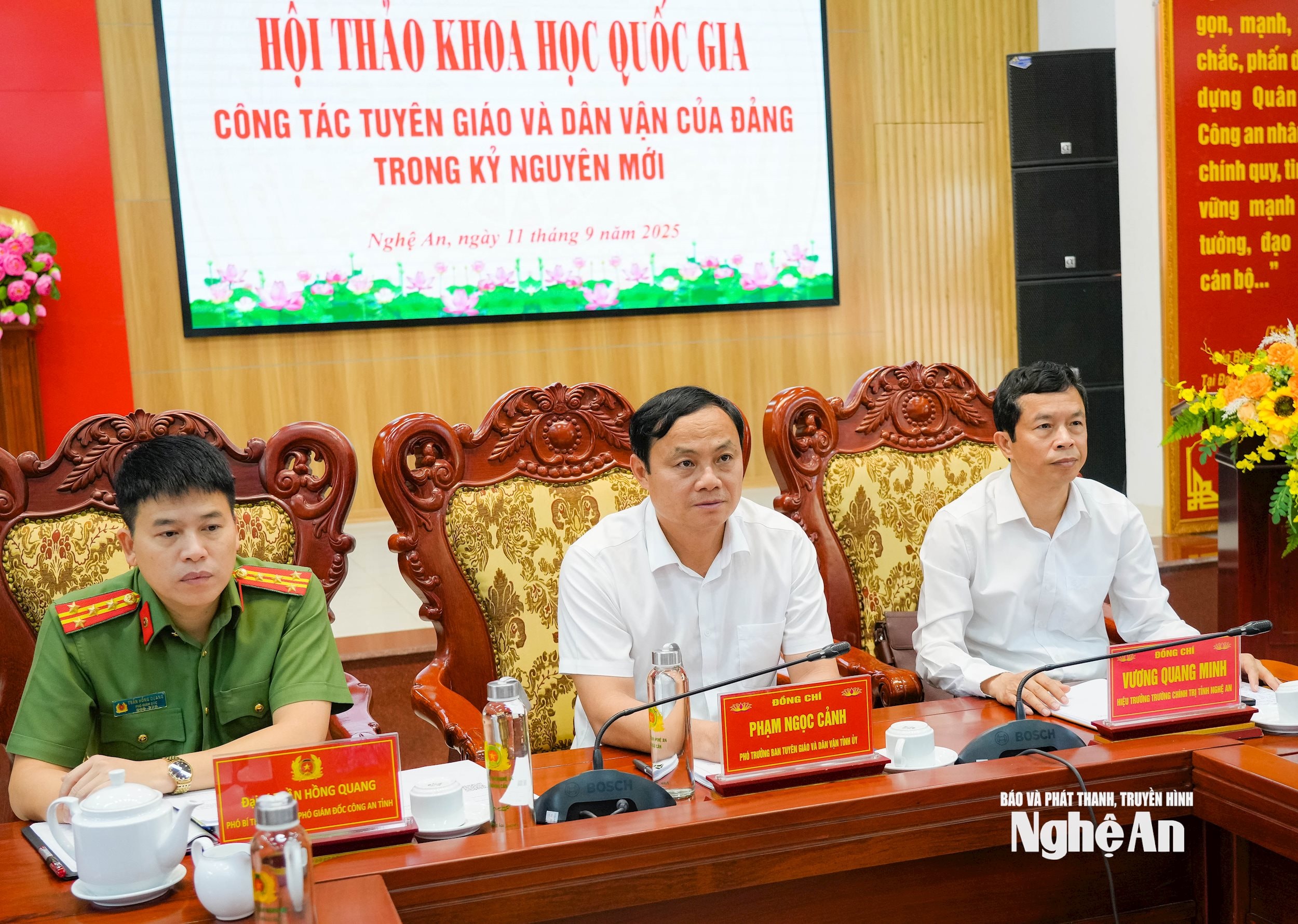  chủ tri