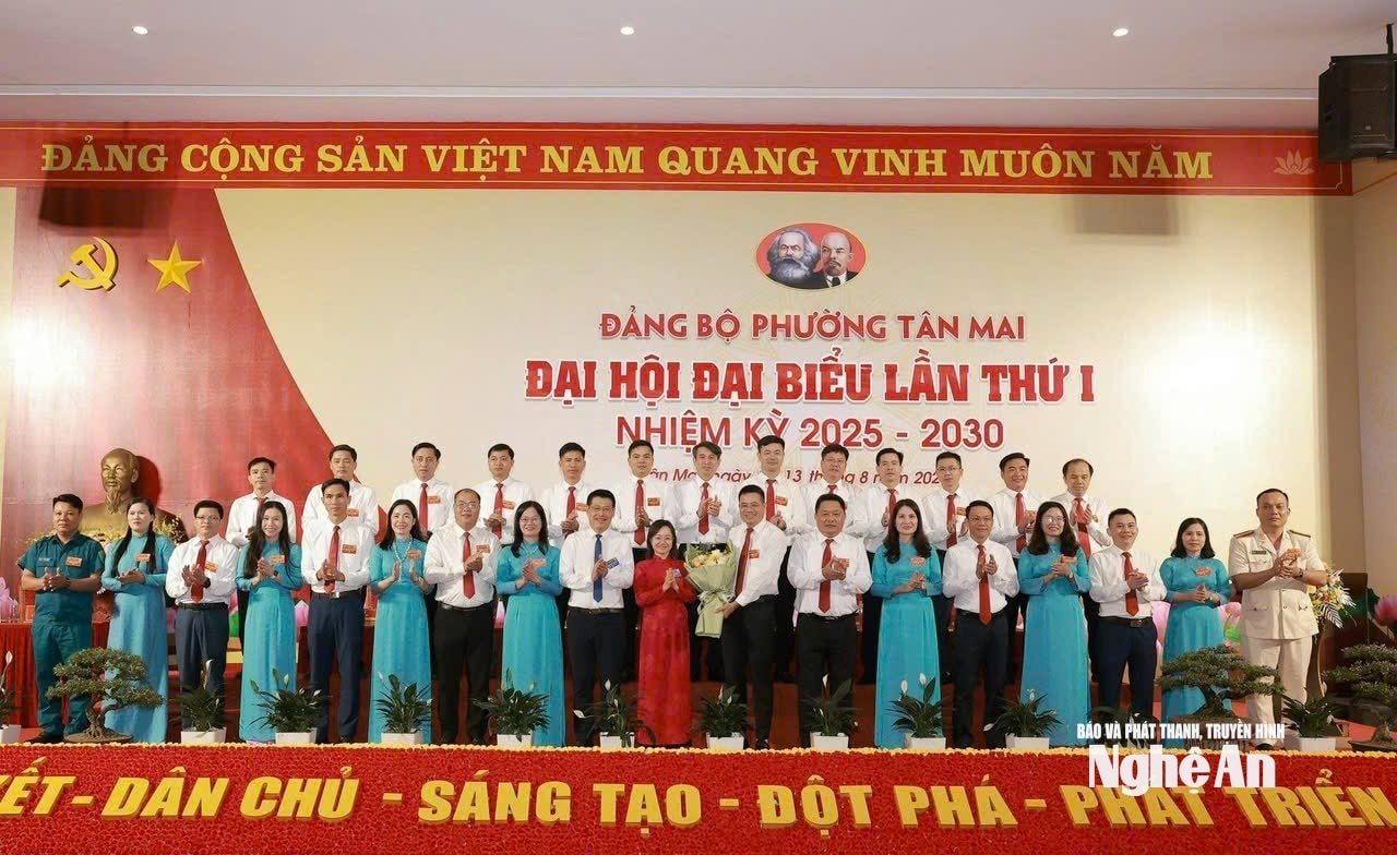  chấp hành