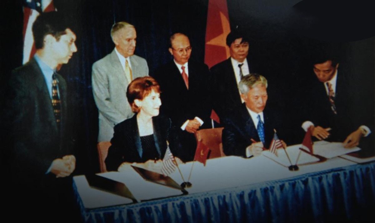 nguoi-tho-cay-tren-canh-dong-bta-n4.jpg
