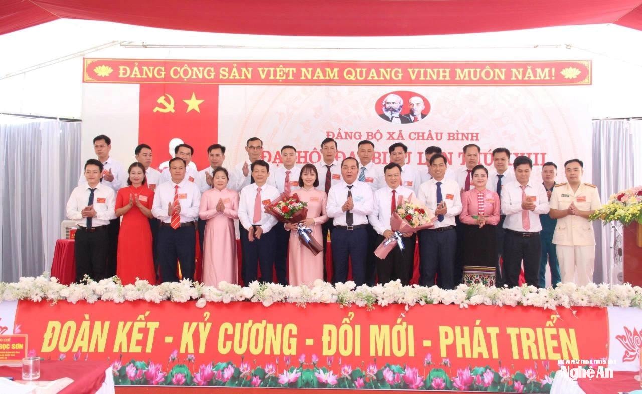 chau-binh-1e0532a4be1ee15b49e48d7e03032271(1).jpg