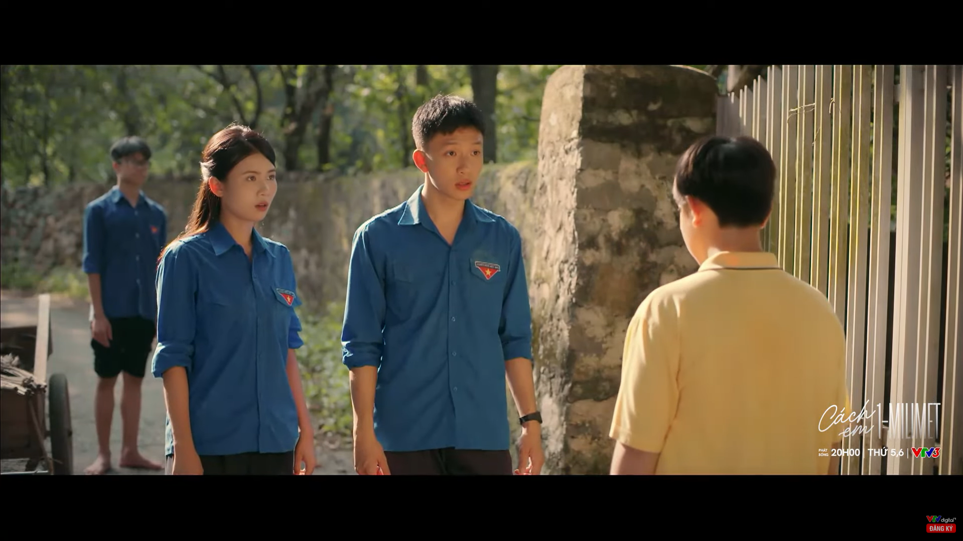 Cách em 1 milimet tập 5: Nhóm đại bản doanh “dạt nhà” lên phố tìm Quyên