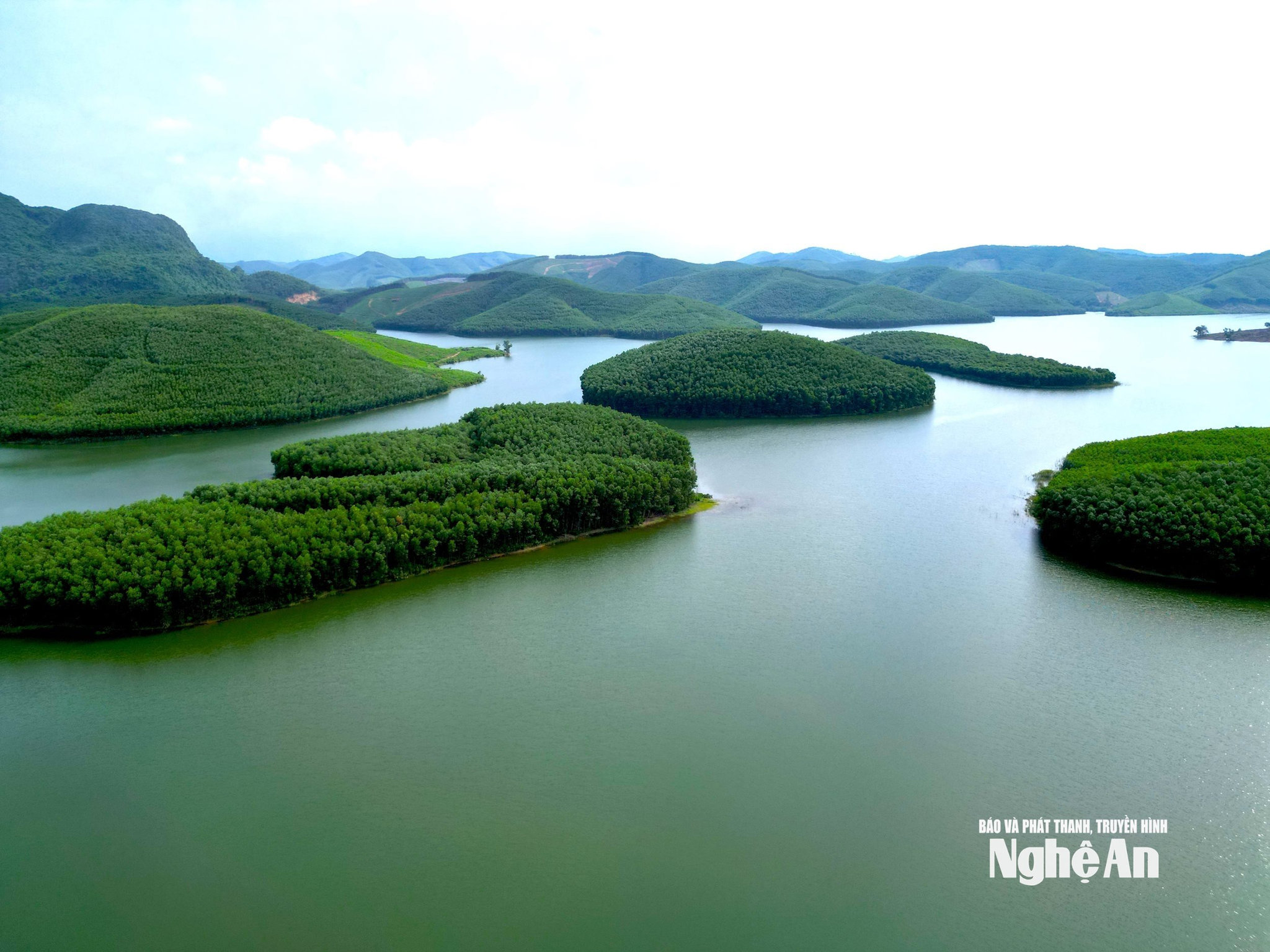 Phát triển du lịch sinh Hồ chứa nước Vệ Vừng. Ảnh: Văn Trường