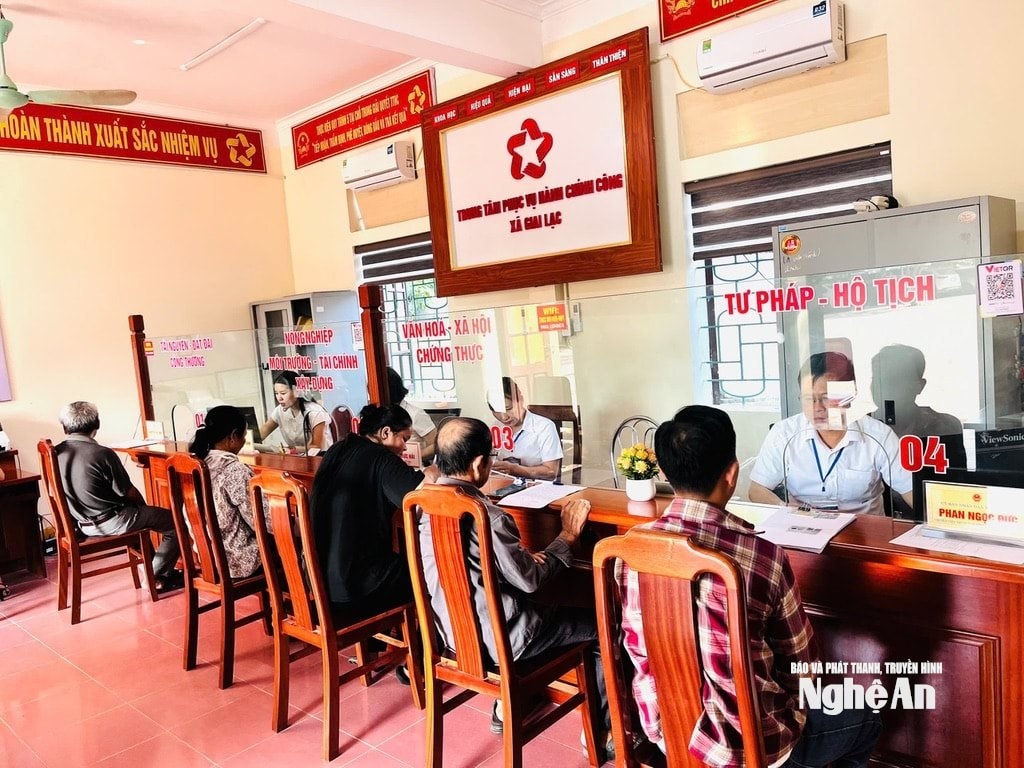 bna_van-truong-m455-f14453fc0652e14121f21bb7762fcd47.jpeg
