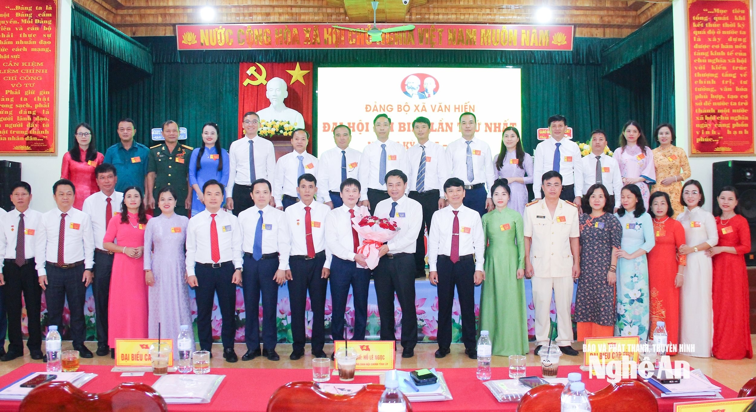 bna_-25-920b0e0371cfe2158c760c58b4e3df03.jpg