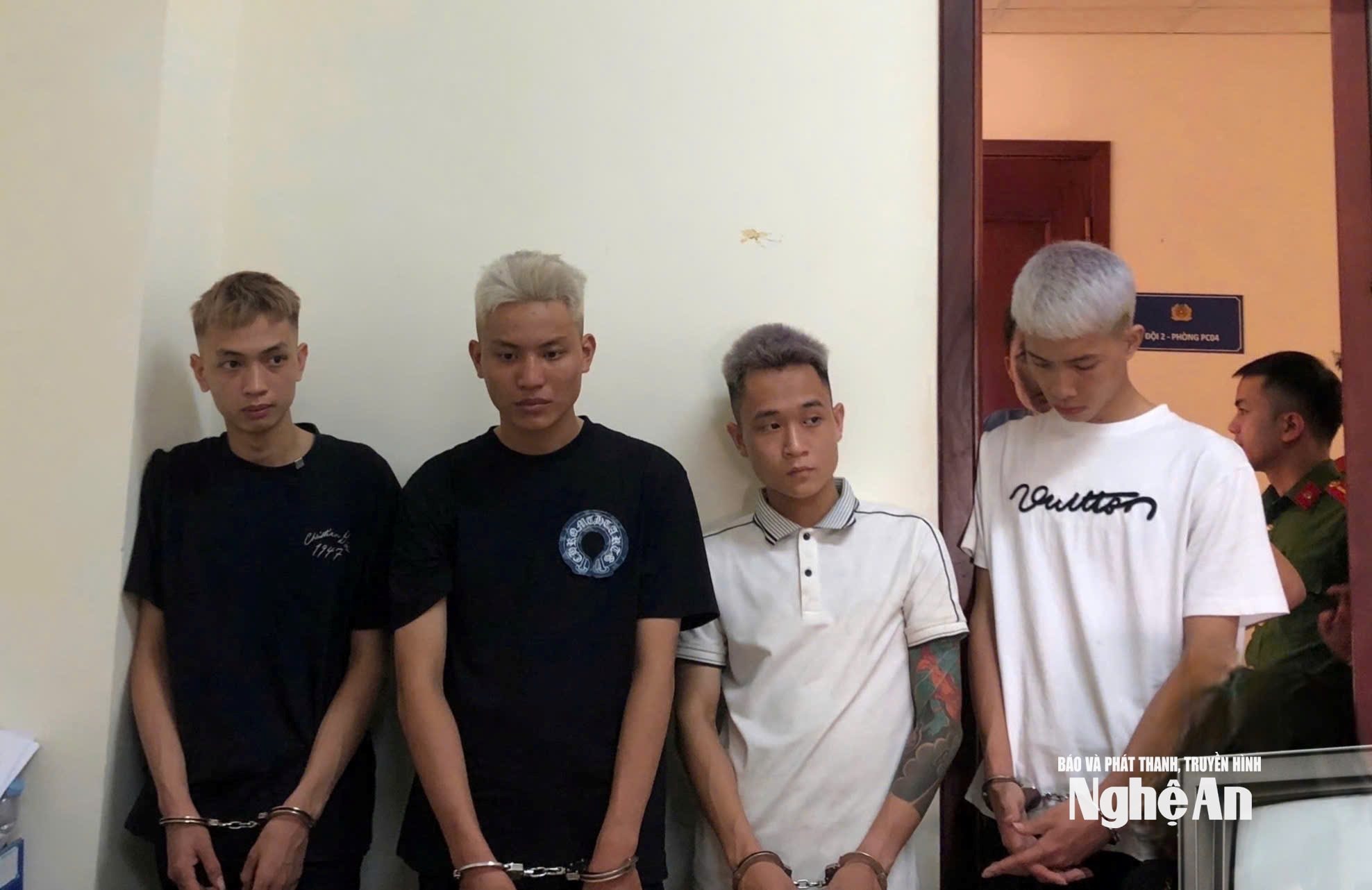 1.ảnh pv