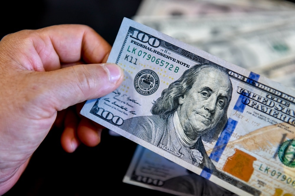Tỷ giá USD hôm nay 6-6-2024: Đồng USD trong nước giảm, thế giới tăng