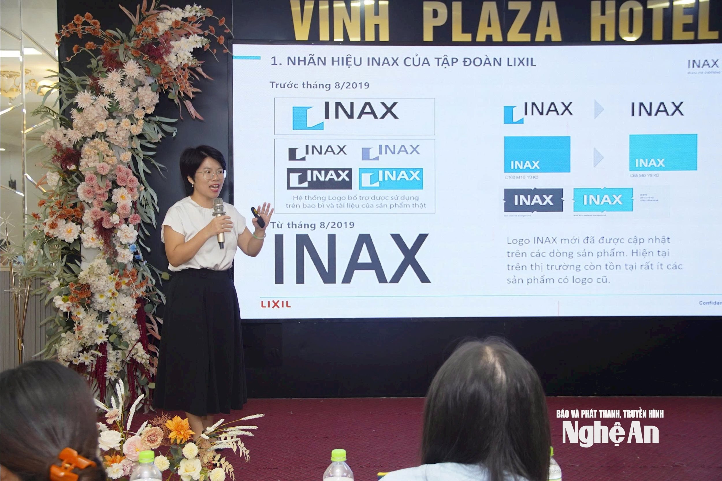 đại diện các nhãn hàng trình bày cách phân biệt hàng hóa giả nhãn hiệu