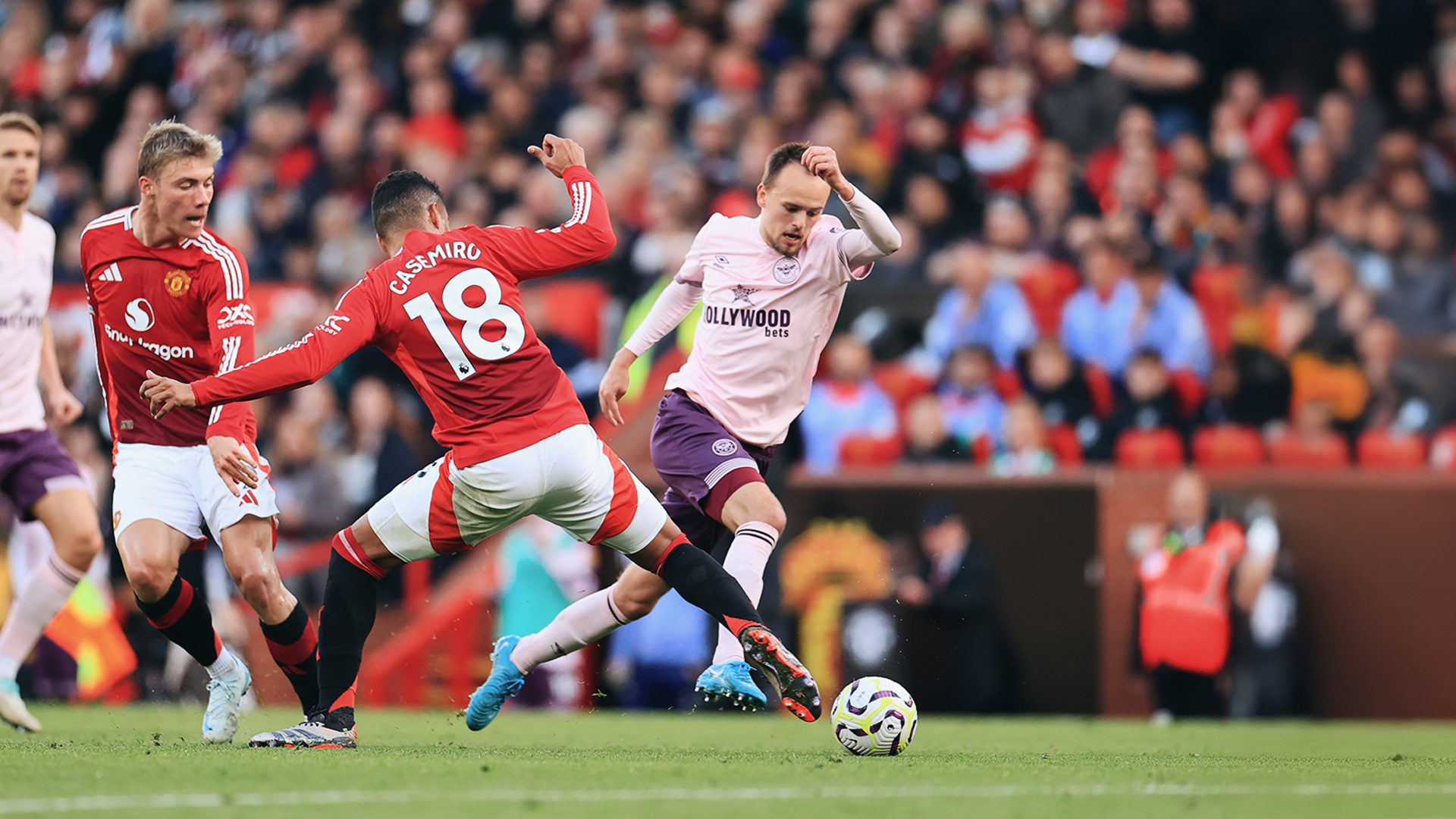 Highlights, report and reaction: Manchester United 2 Brentford 1 | Brentford FC