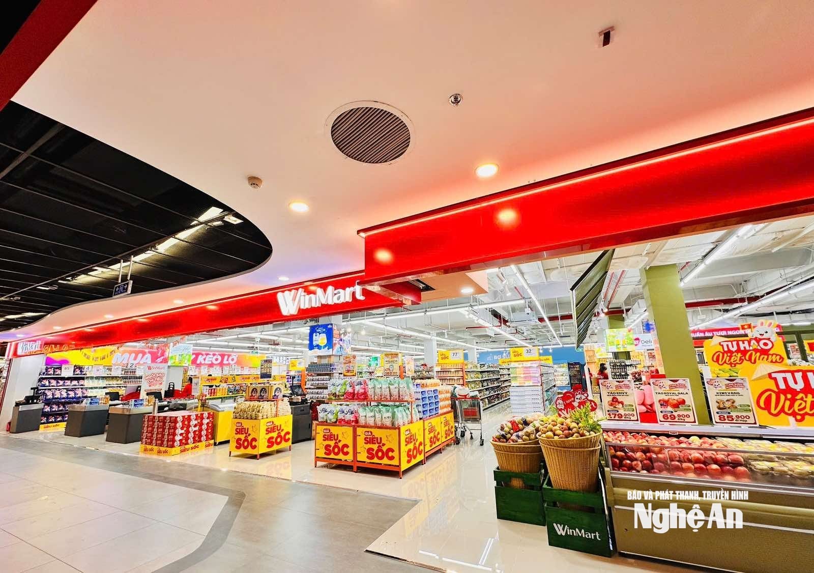 Siêu thị WinMart (Vincom Ba Tháng Hai) ra mắt diện mạo mới phục vụ người tiêu dùng TP. HCM.ảnh pv