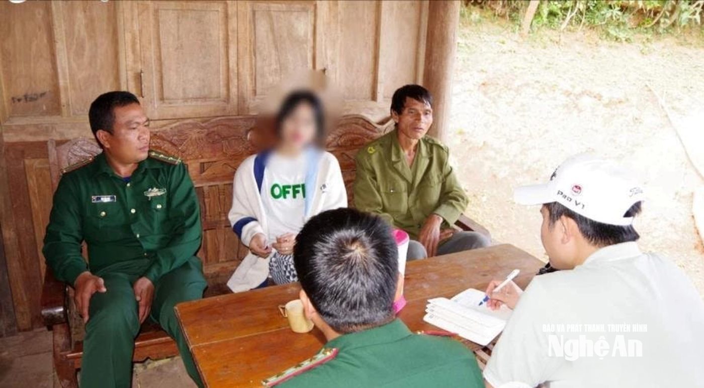 Một nạn nhân ở xã Keng Đu (Kỳ Sơn) kể lại những ngày tháng tủi nhục sau khi bị lừa bán sang Trung Quốc. Ảnh tư liệu: Tiến Đông