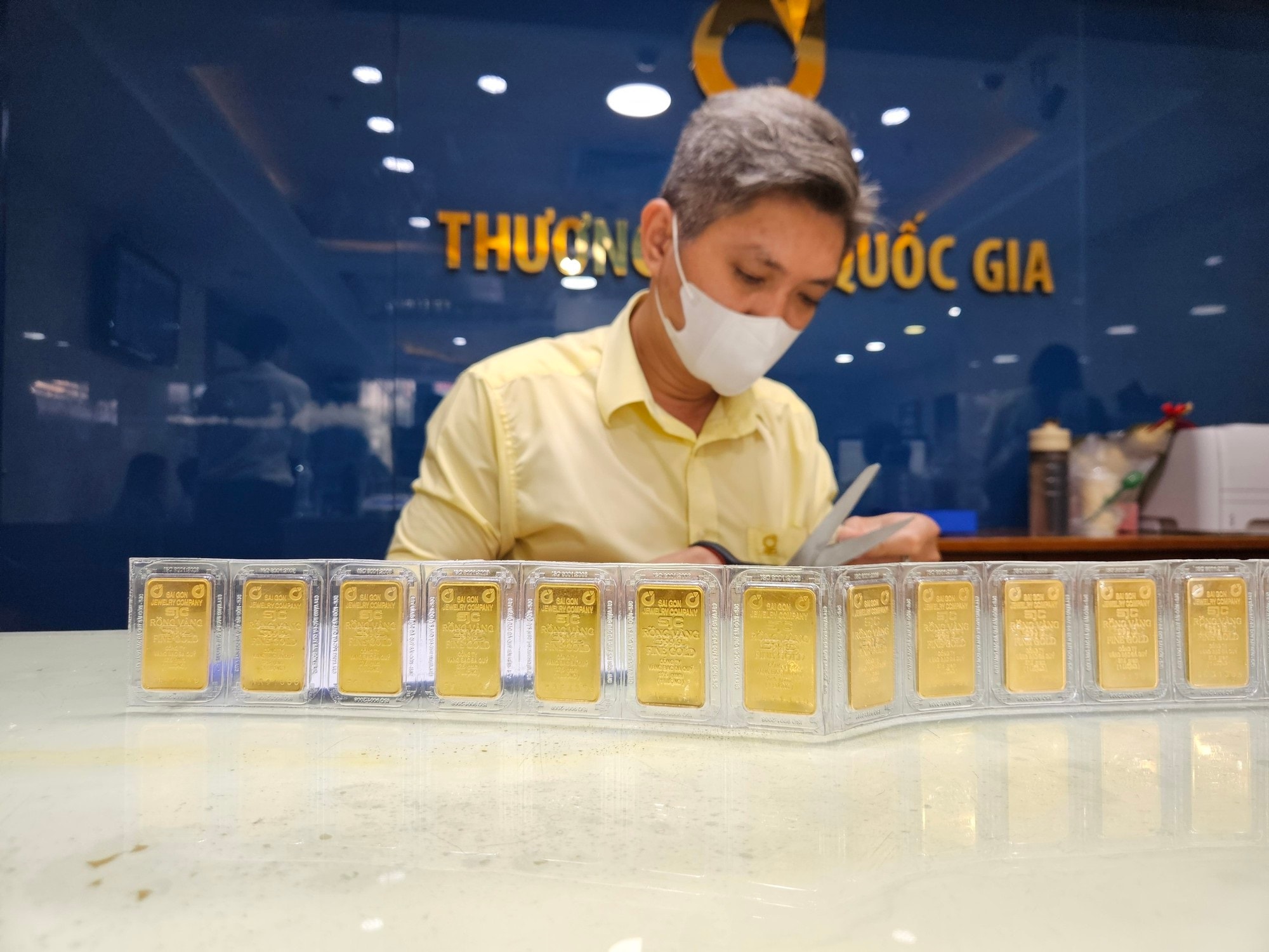 Giá vàng hôm nay 29/9/2025: Bảng giá vàng SJC DOJI PNJ, vàng thế giới